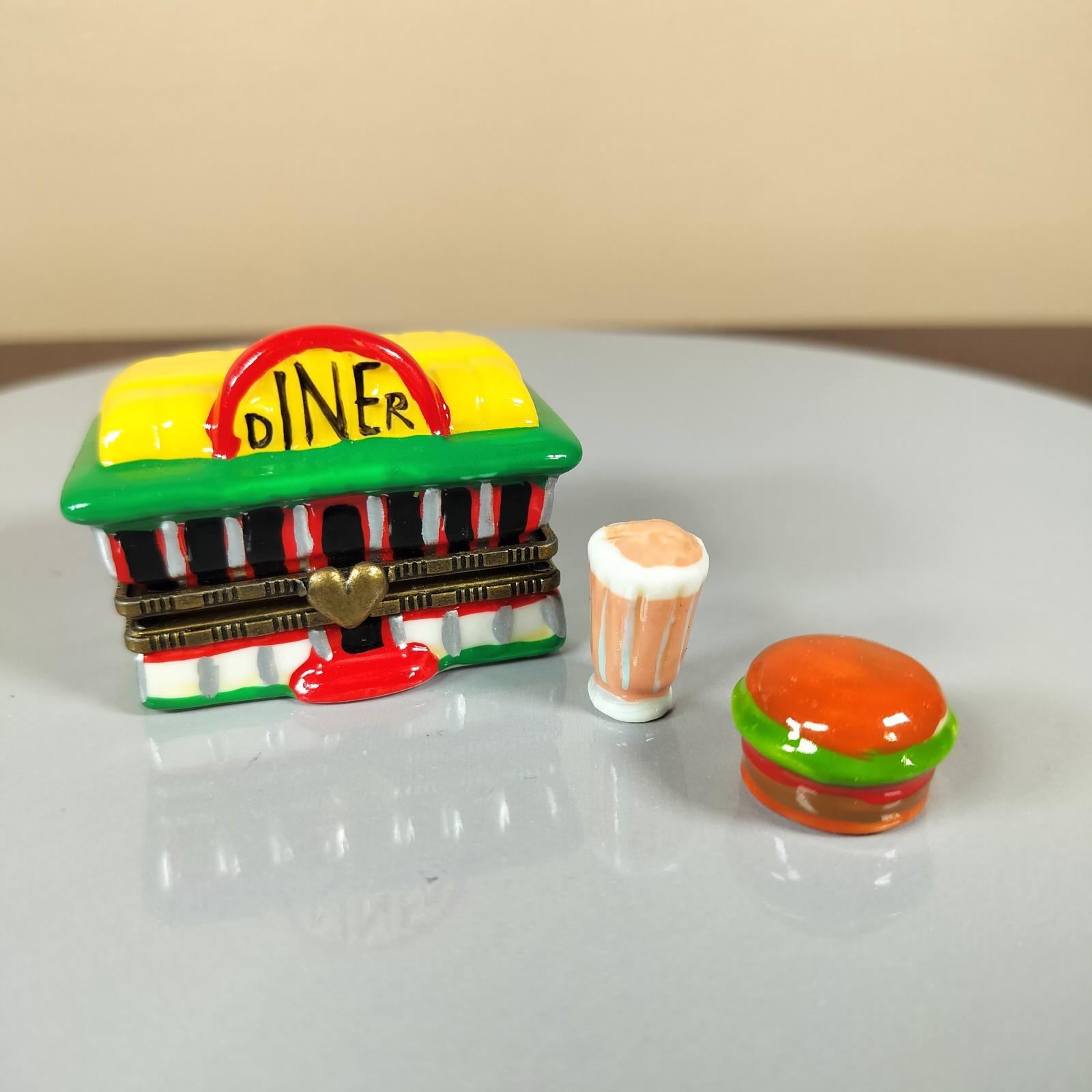 Vintage 1950\'s Style Soda Fountain Diner Hinged Trinket Box With Shake & Burger 