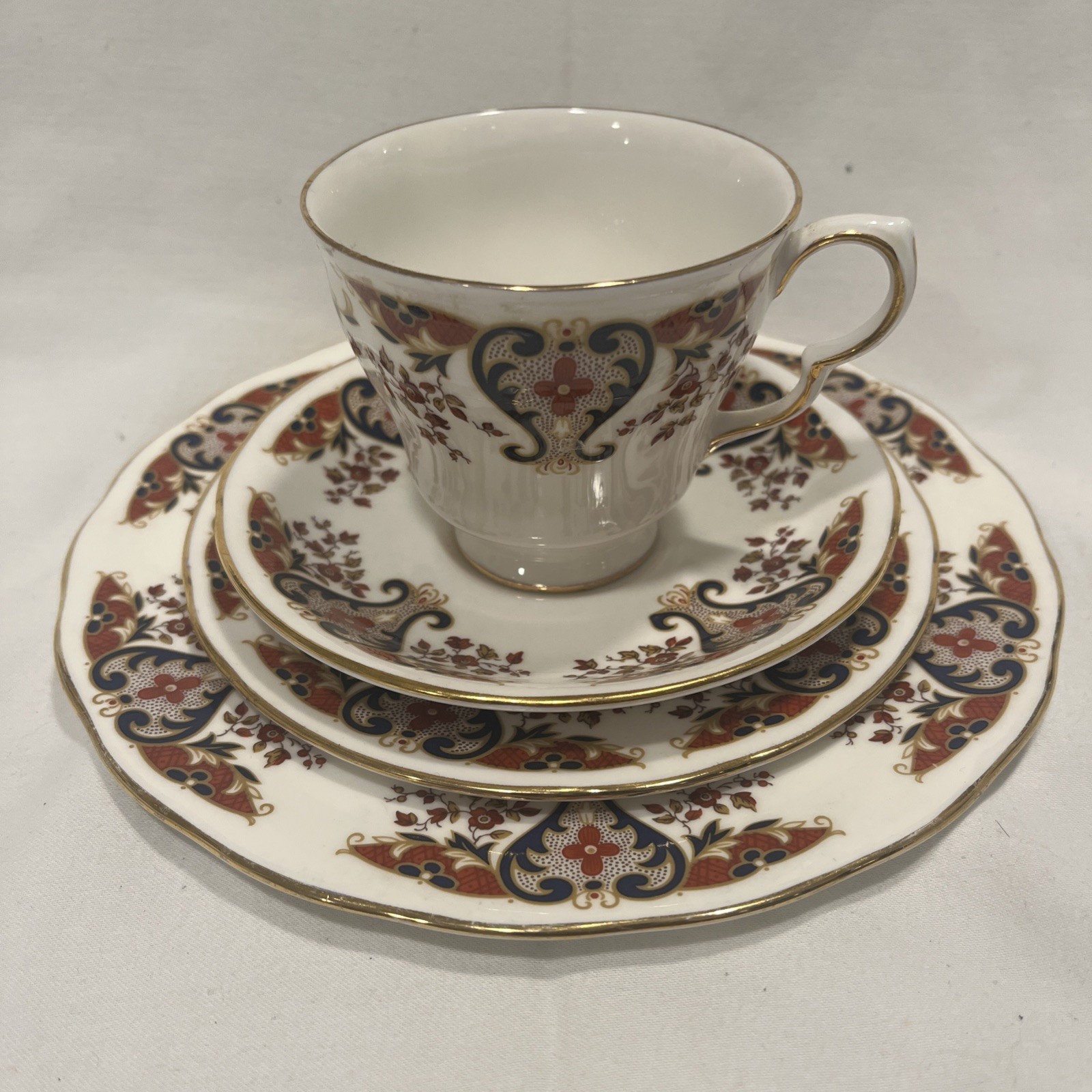Vintage Colclough English Royal Bone China - 8525  Tea Cup, Saucer, Plate