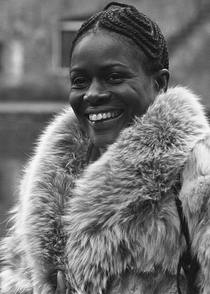 CICELY TYSON - Celebrated Actor - 5 x 7 in Print
