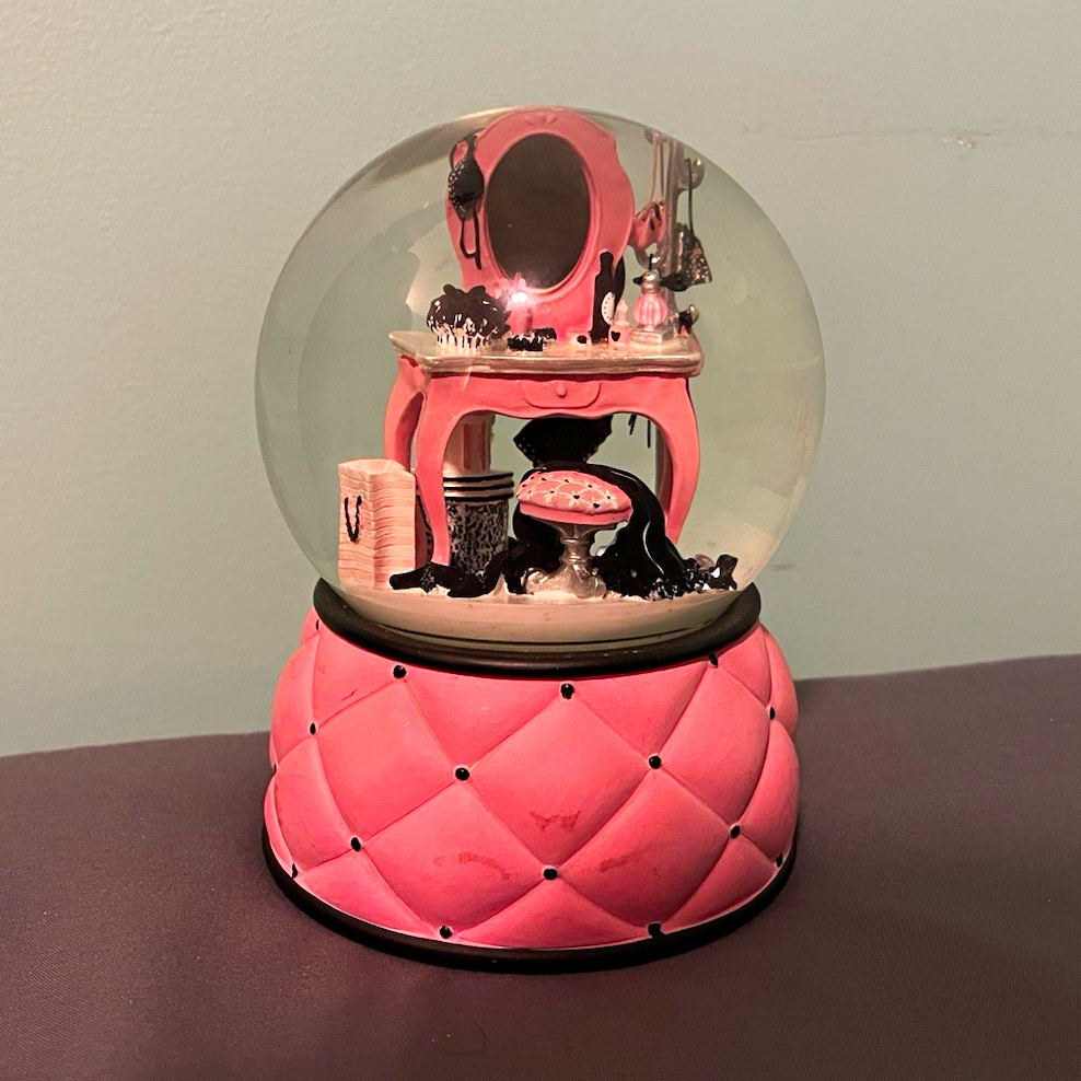 Vintage Victoria's Secret Musical Snow Globe Vanity “La Vie en Rose” Working