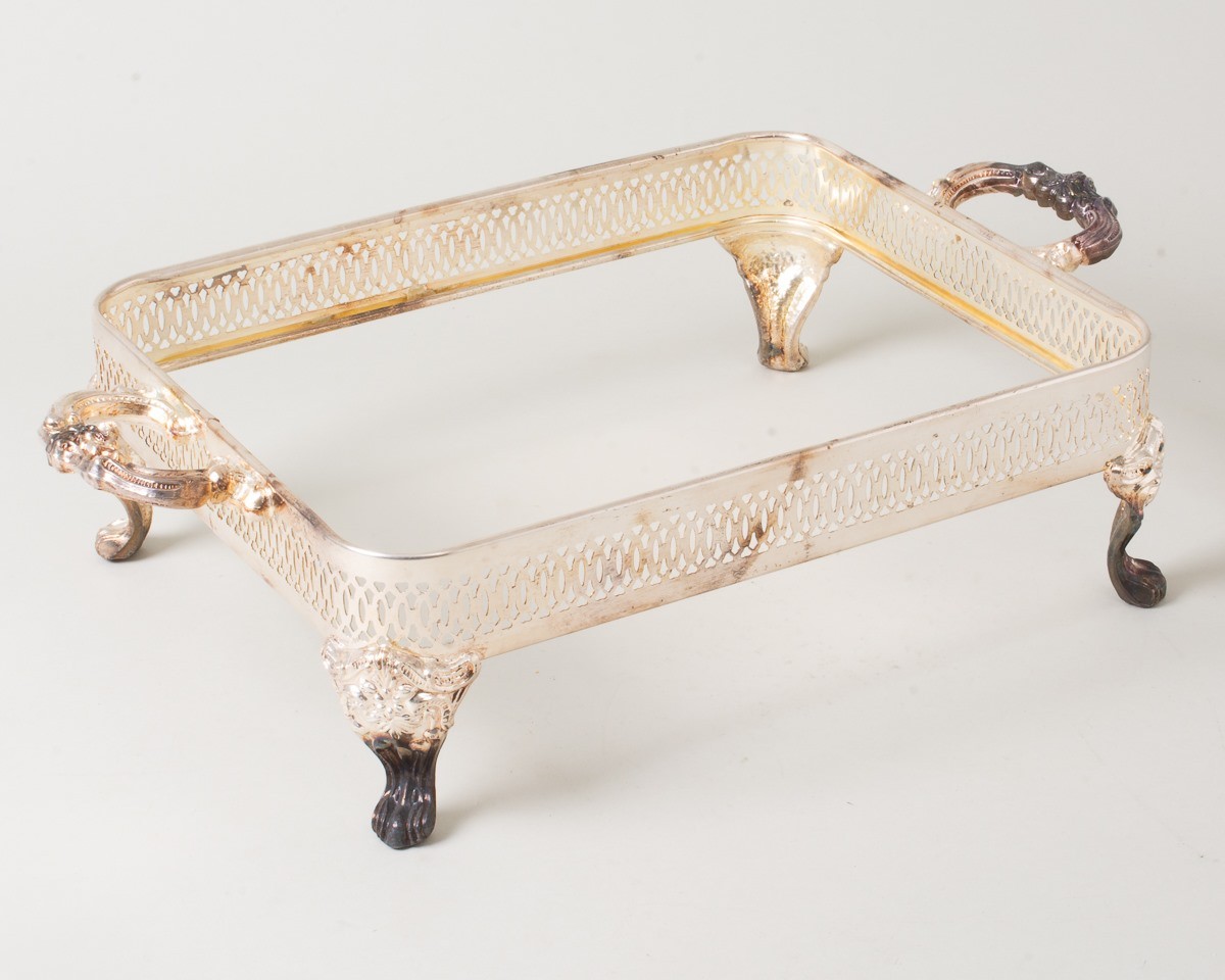 Silverplate Casserole Dish Holder Frame Reticulated Footed Handles 9.25
