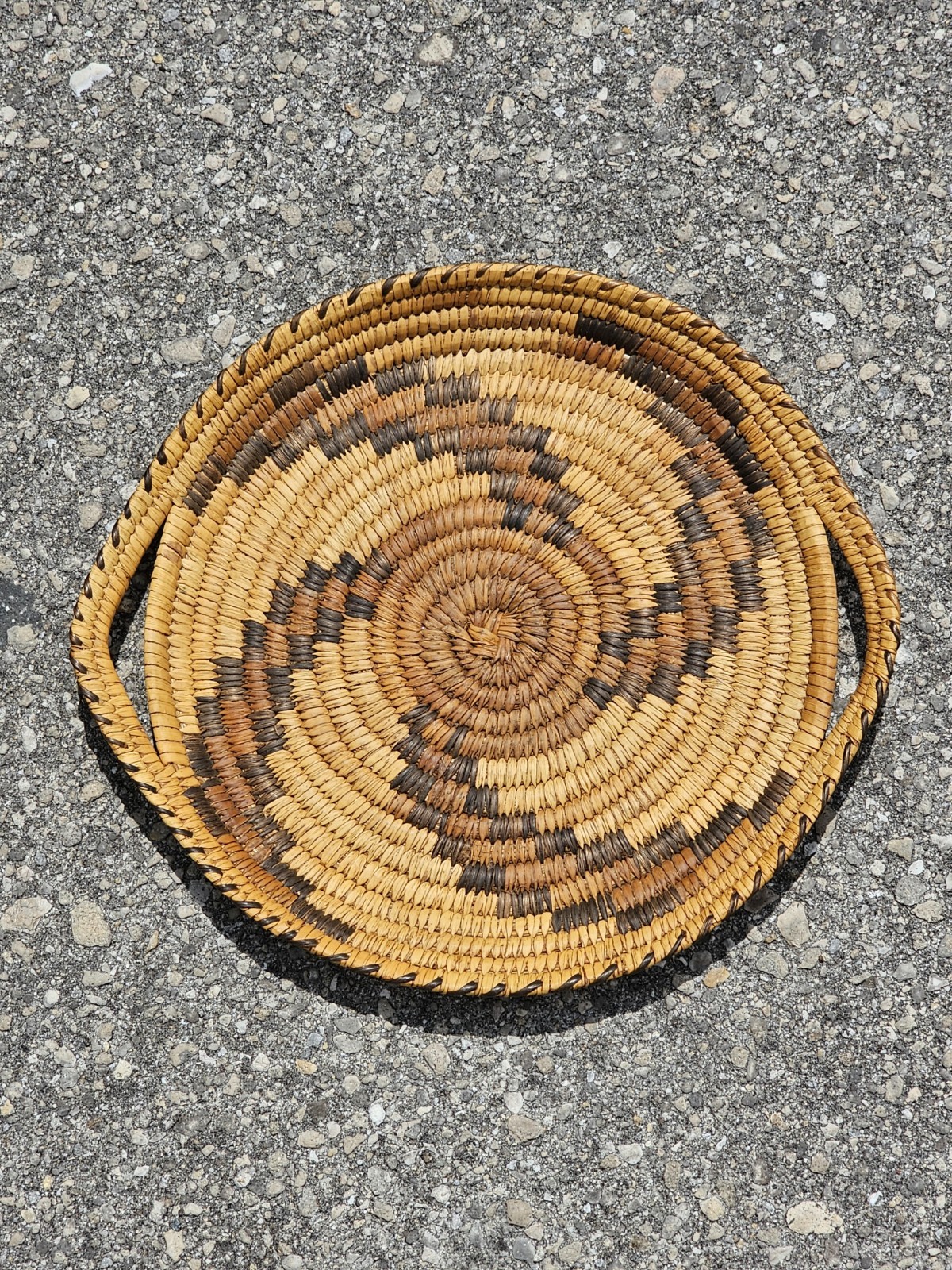 Antique Papago basket tray Tohono O'odham Nation hand coiled whorl wind 11x12 in