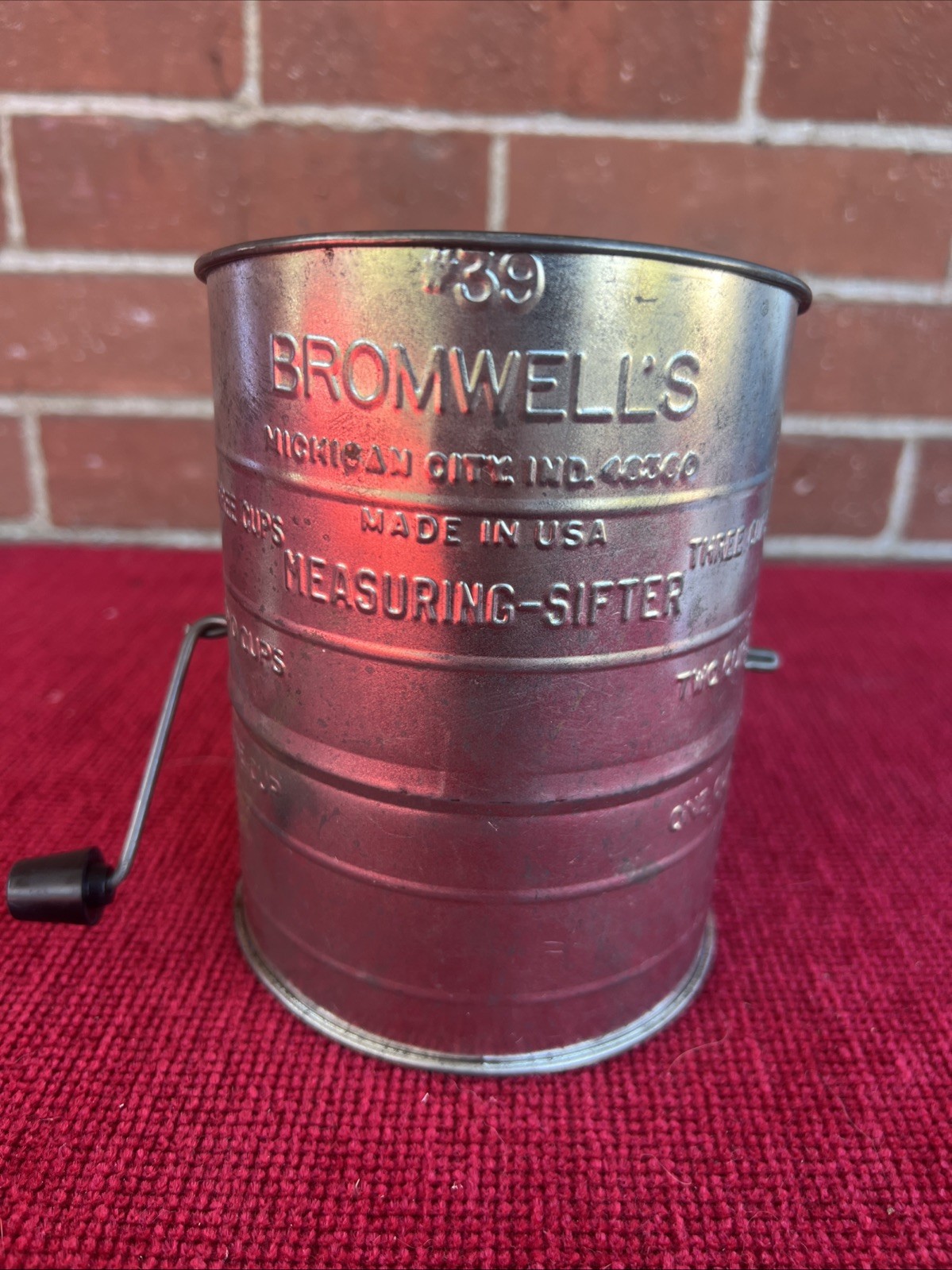 Bromwell's Vintage 3 Cup Flour Metal Measuring Sifter