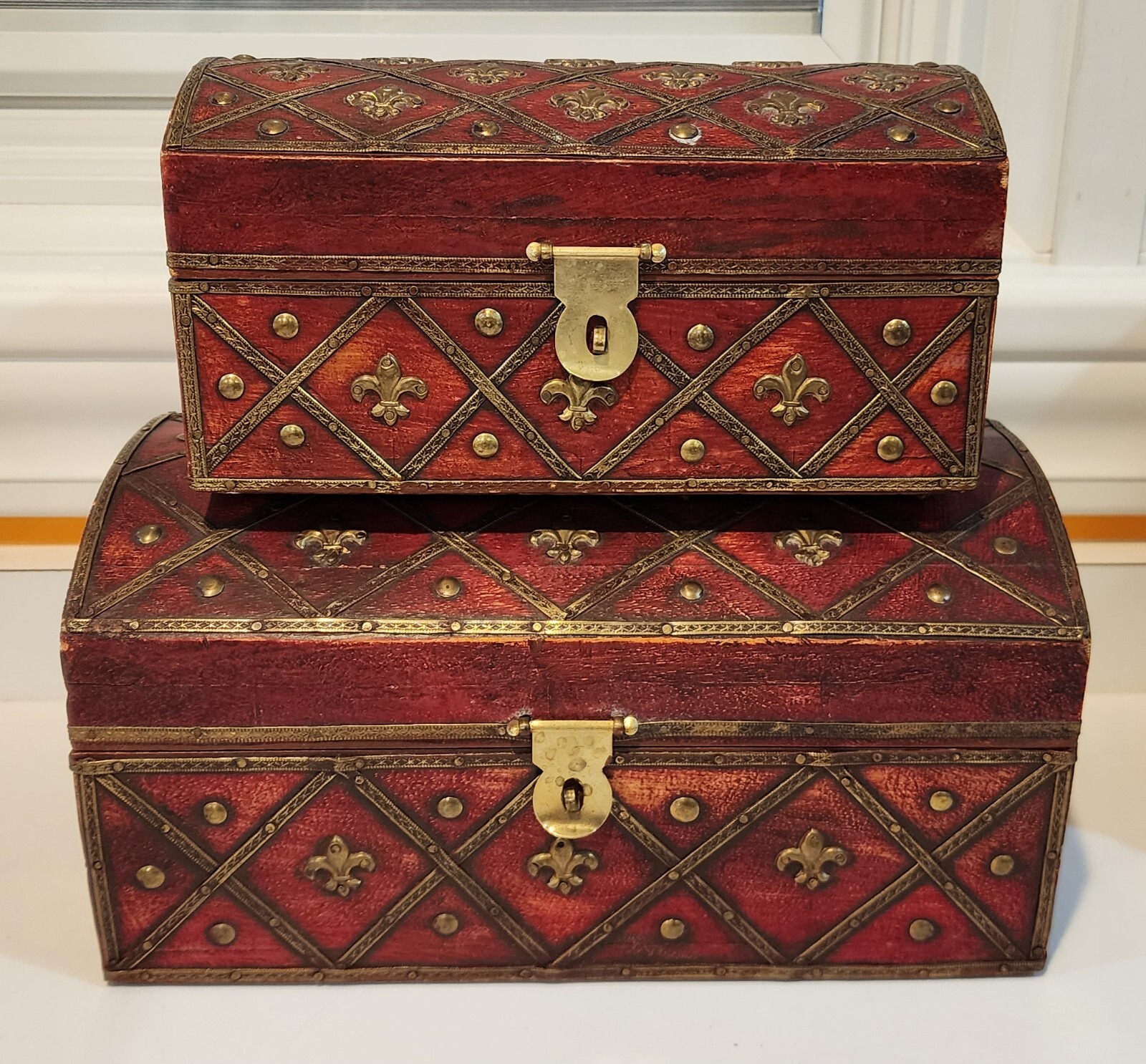 Rounded Top Wood Trinket/Jewelery box set