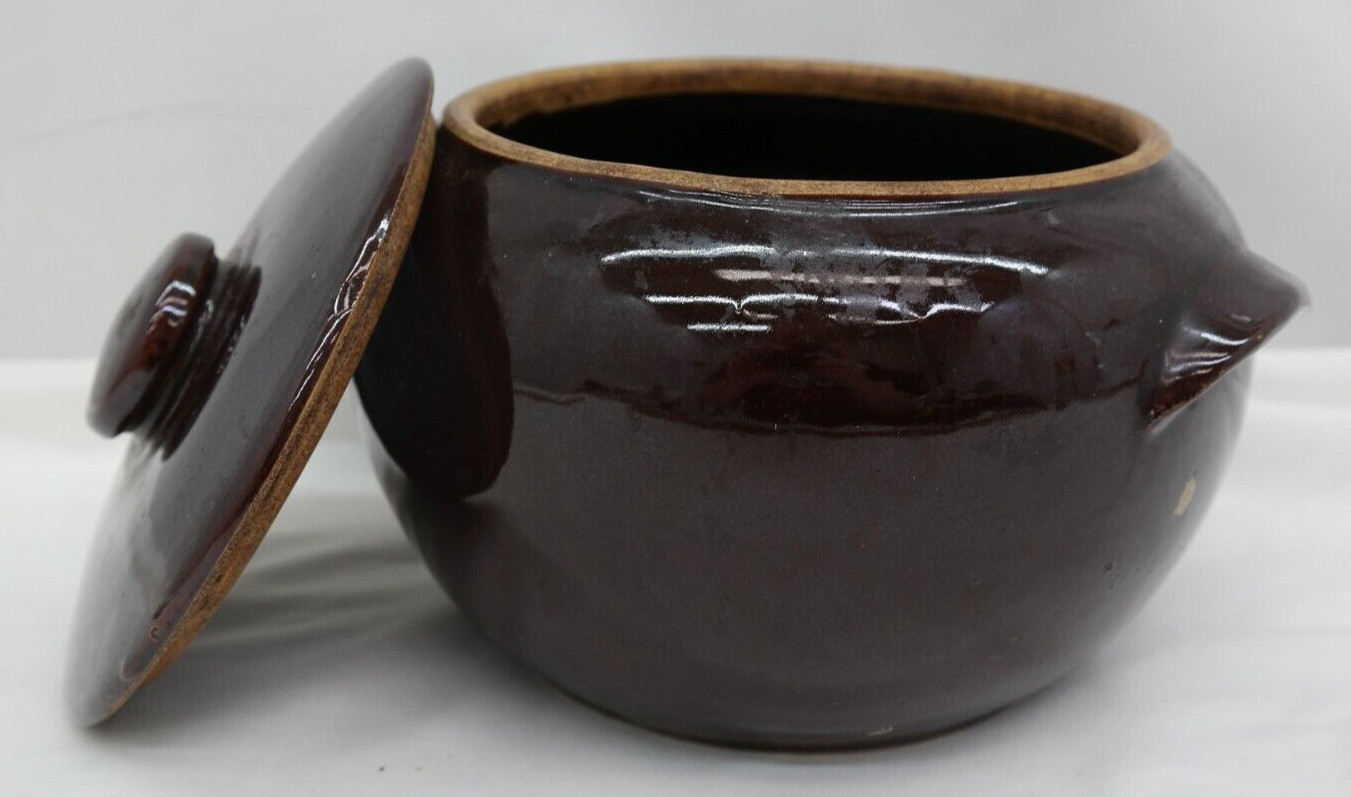 Vintage Stoneware Pottery Double Handled Bean Pot with Lid Brown    TF