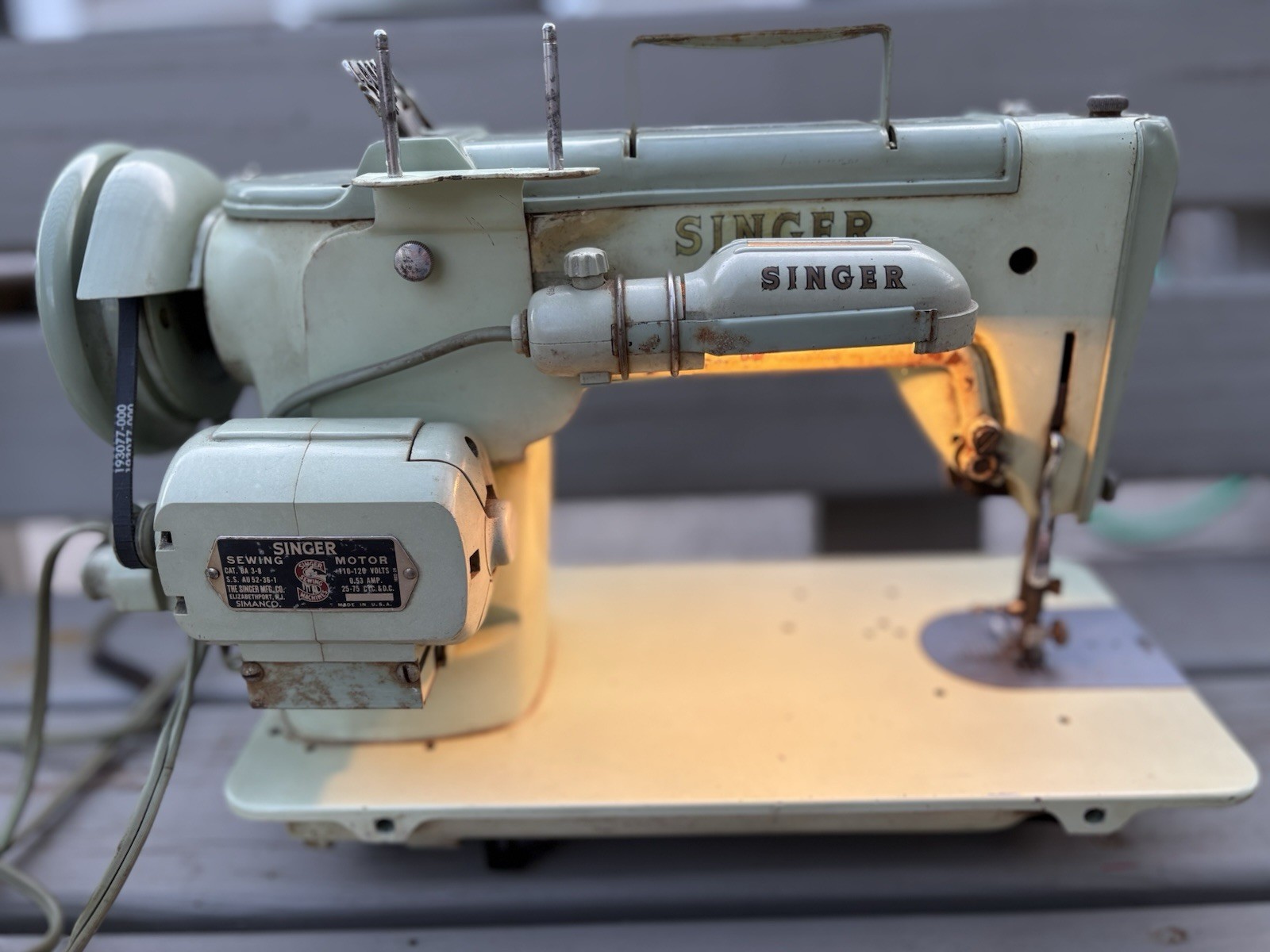 Vintage Green Singer Sewing Machine w/ Pedal Model 319W