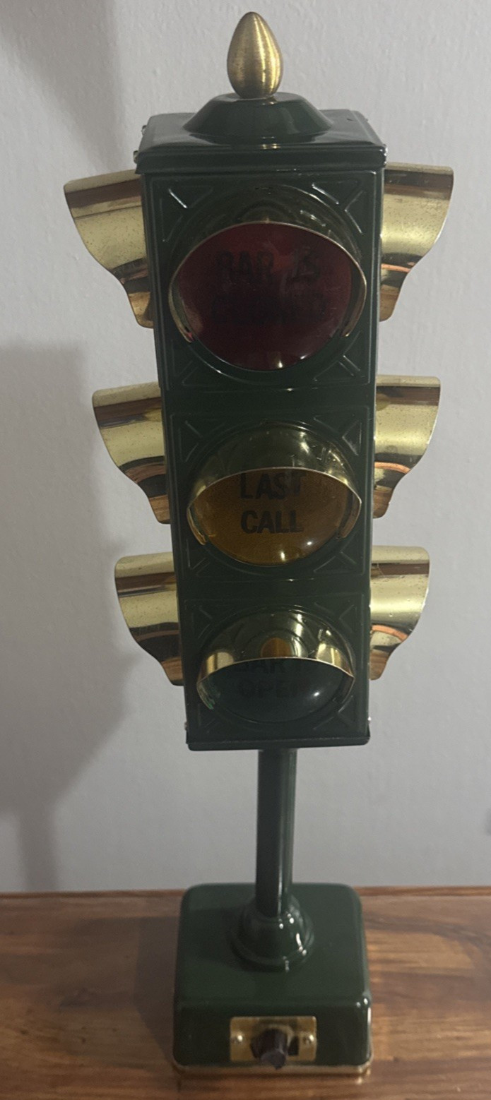 Vintage 1960s B & B Bar Open/Last Call/Closed Traffic Light Signal Lamp WORKS Vintage 1960s B & B Bar Open/Last Call/Closed Traffic Light Signal Lamp WORKS