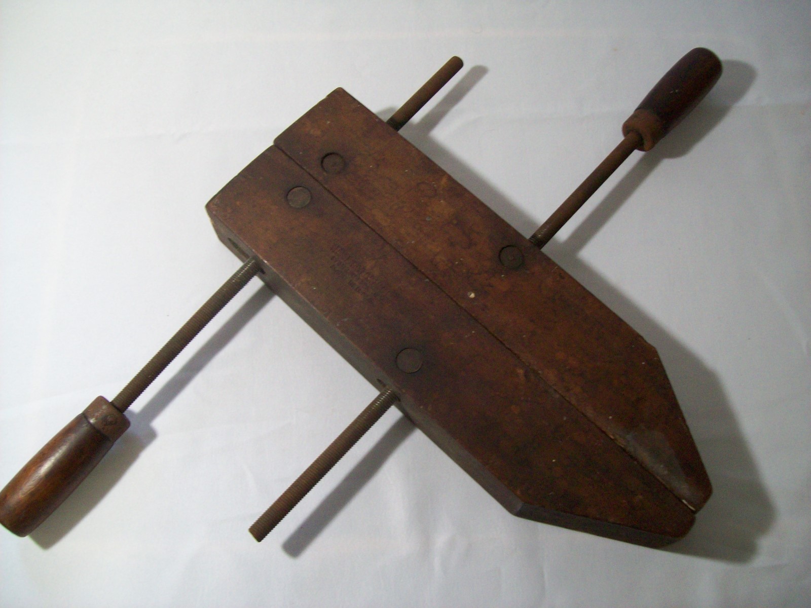 Vintage Jas. L. Taylor Mfg. Adjustable Wood Bar Clamp 14\