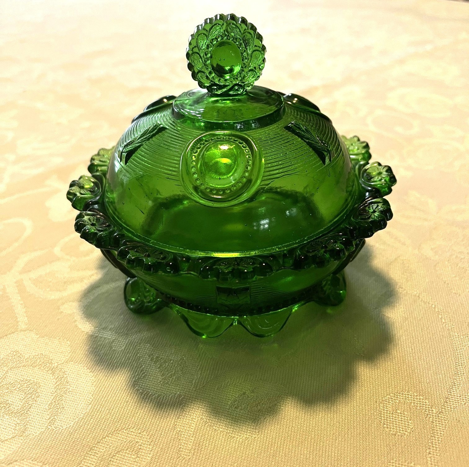 EAPG Indianiana Greentowm Glass Dewey Flower Flange Dark Green Covered Dish