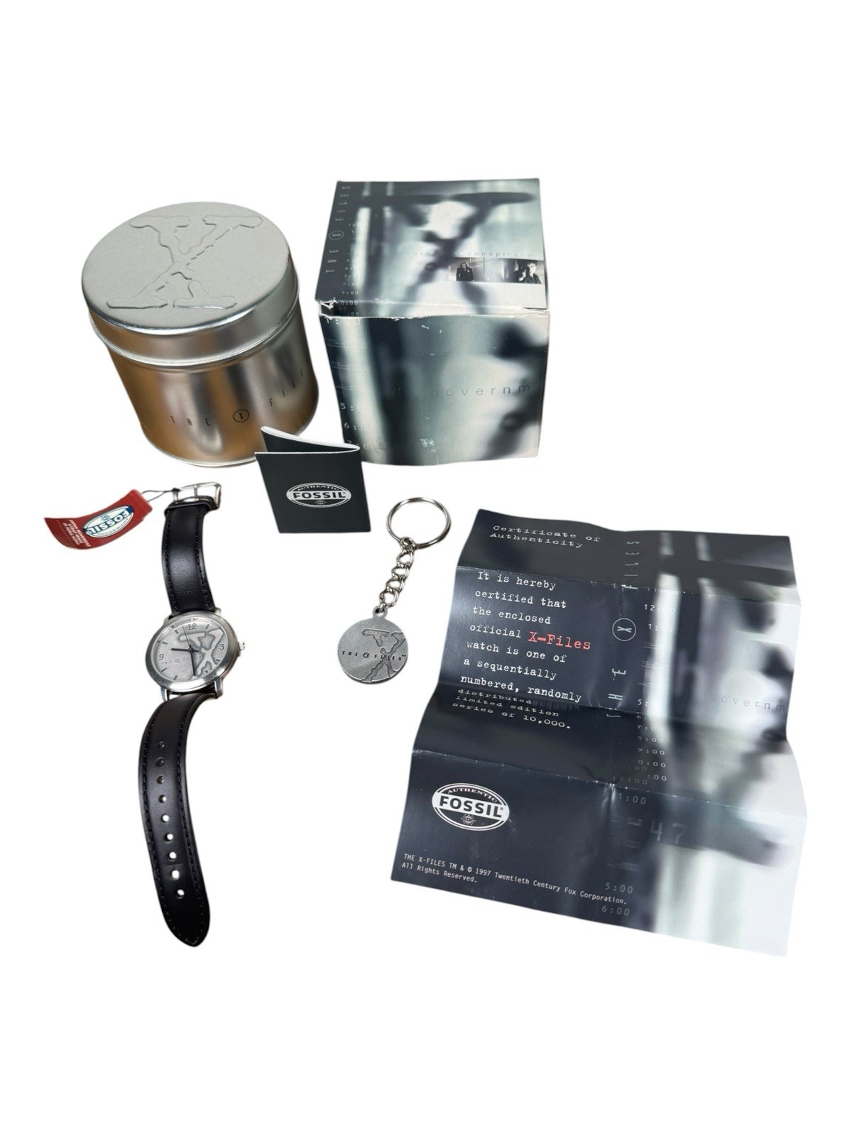 1997 Fossil X-Files Watch LE LI-1633 NIB #03079/10000 Rare Tin Keychain Set NOS