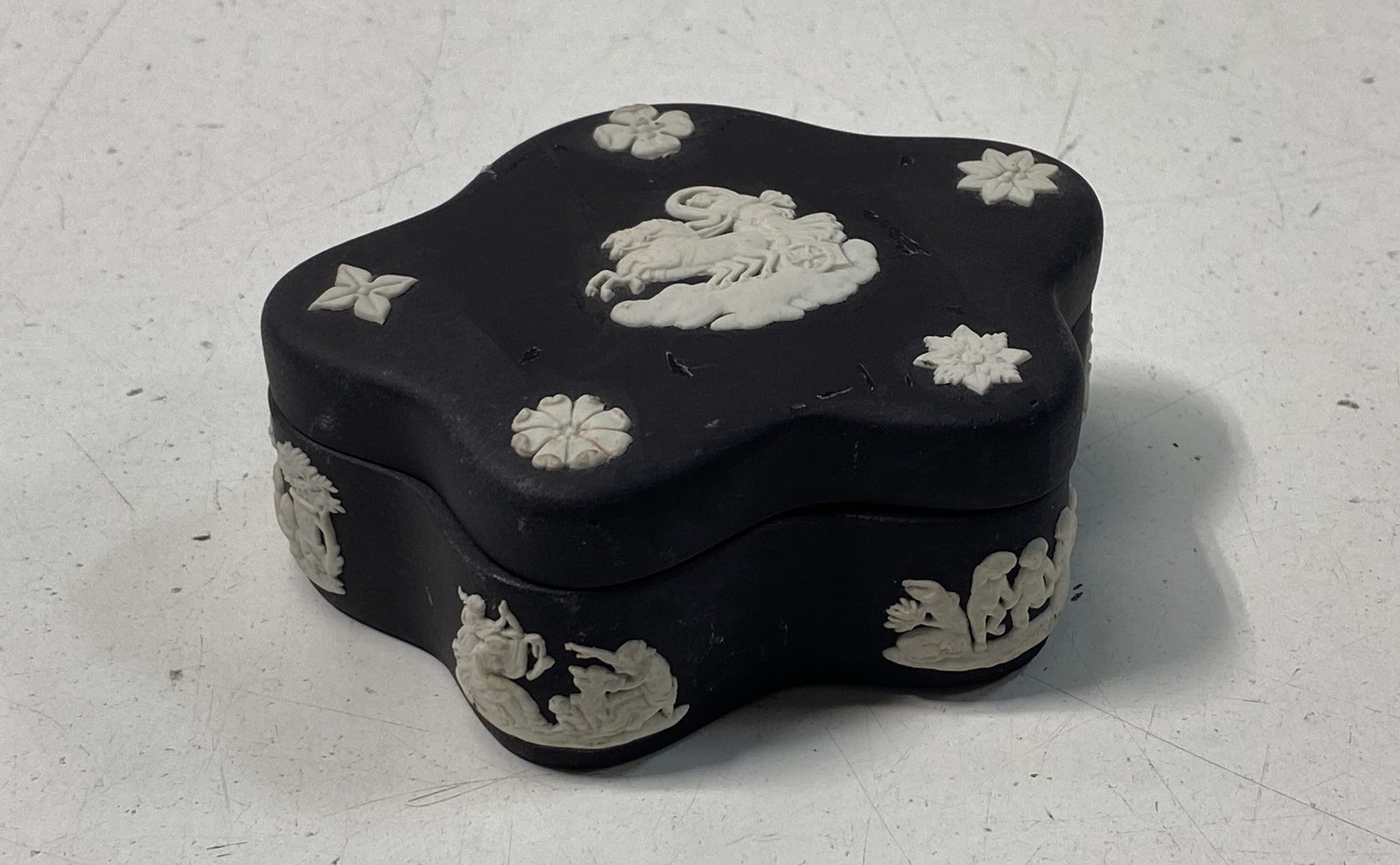 Wedgwood Black Jasperware Trinket Jewelry Box Star Shaped England Cherubs