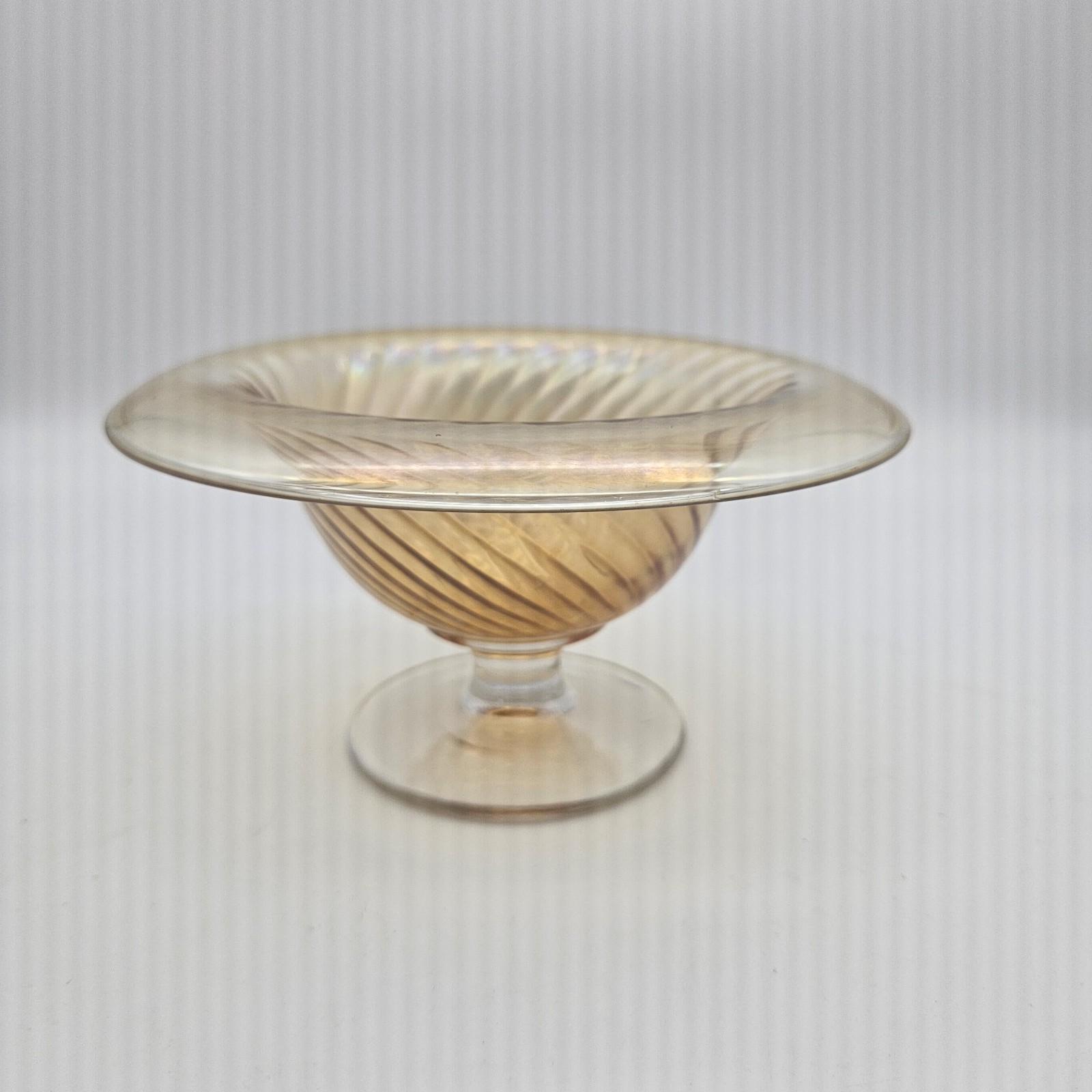 Vintage Imperial Glass Marigold Carnival Twisted Optic Compote Pedestal 7\