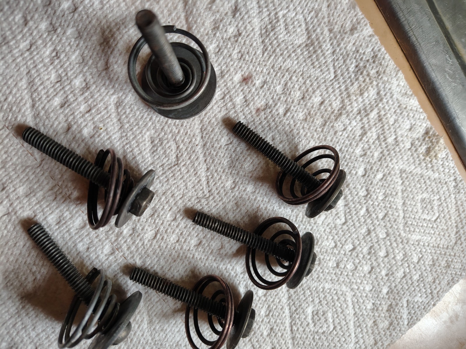 (1) 1930's 40/s ZENITH CONSOLE Radio 'CHASSIS BOLT