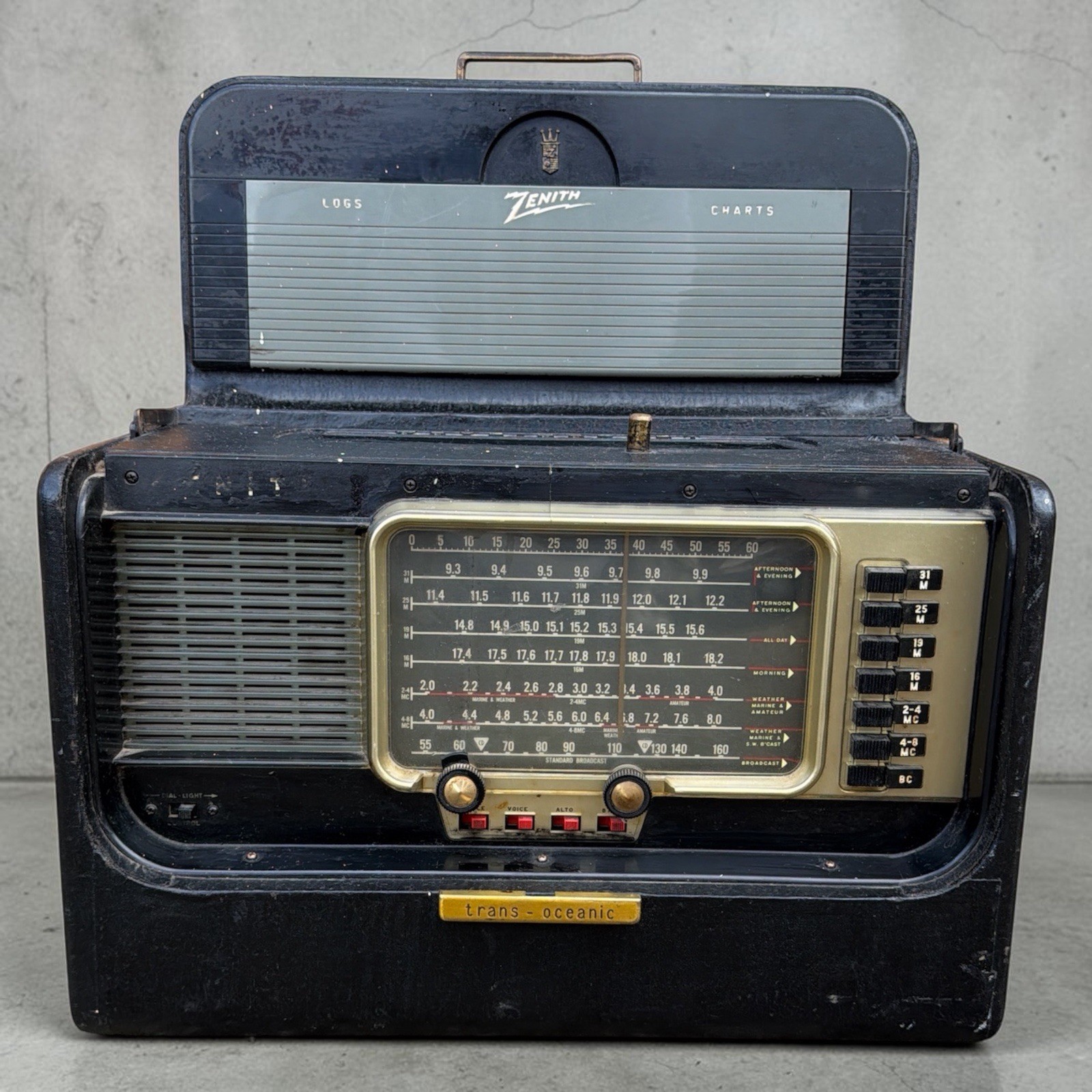 Vintage Zenith L600 Trans-Oceanic Wave Magnet Tube Radio Clean w Manual Untested Vintage Zenith L600 Trans-Oceanic Wave Magnet Tube Radio Clean w Manual Untested
