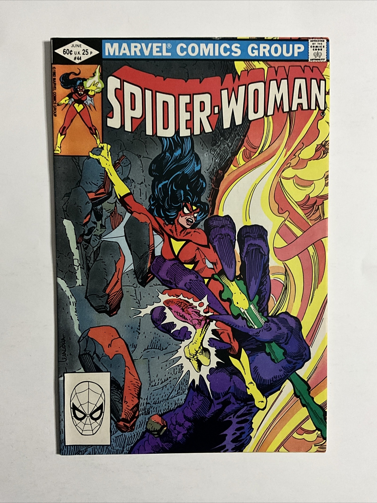Spider-Woman #44 (1982) 8.0 VF Marvel Bronze Age Comic Book