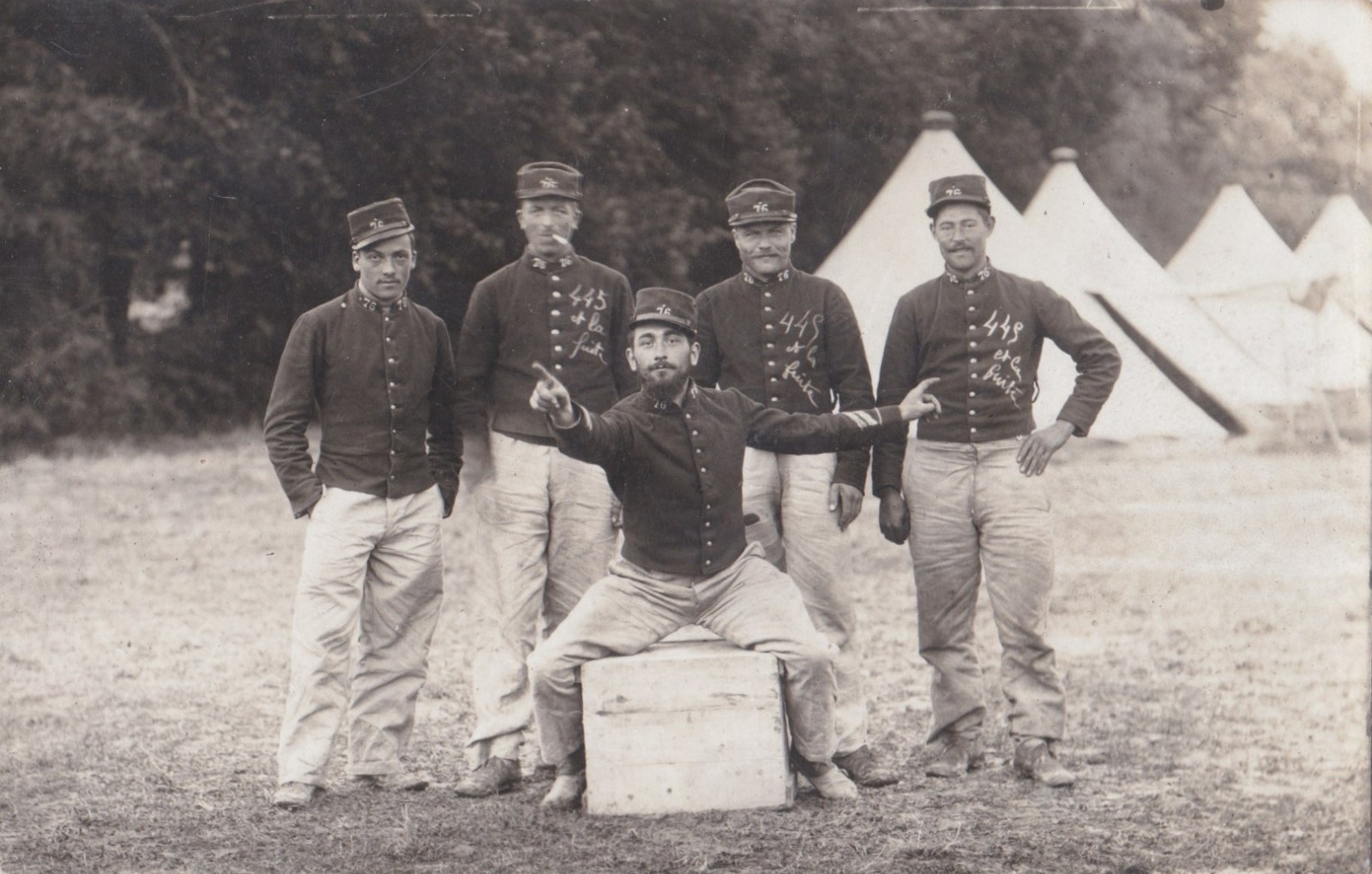 Vintage RPPC - Playful, affectionate French soldiers - ca.1910 -  Gay interest
