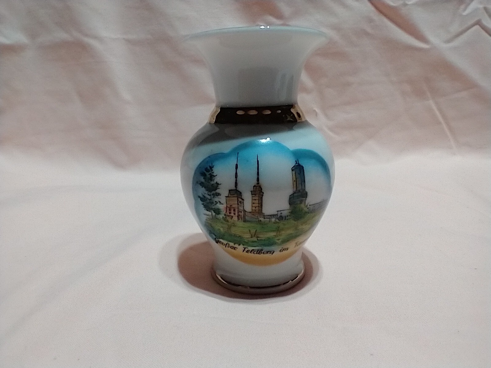 Vintage Small Grober Feldberg Germany Souvenir Vase W/ Gold Trim Vintage Small Grober Feldberg Germany Souvenir Vase W/ Gold Trim