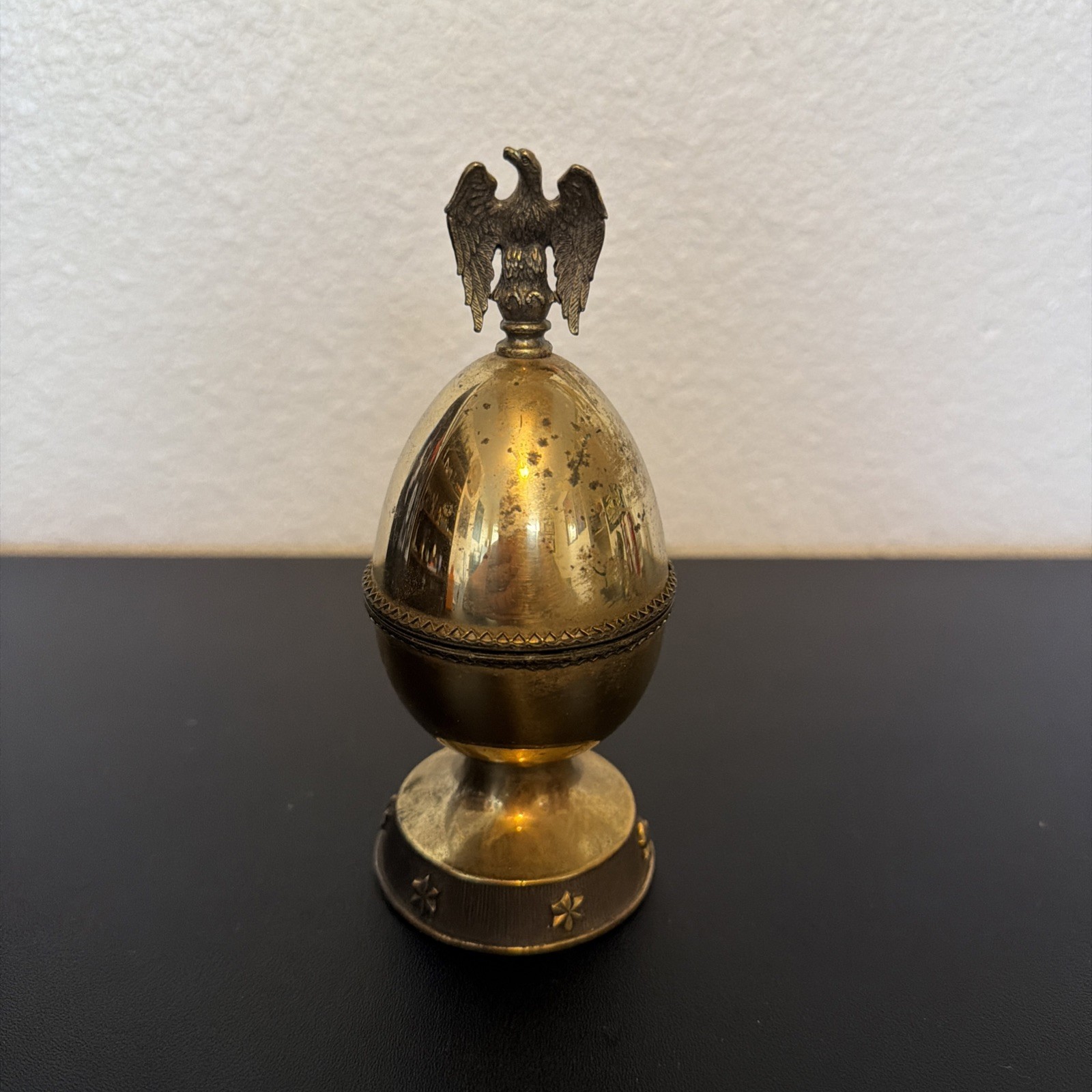 Vintage Evans Brass Egg Shaped Table Lighter with Eagle on top RARE Untested