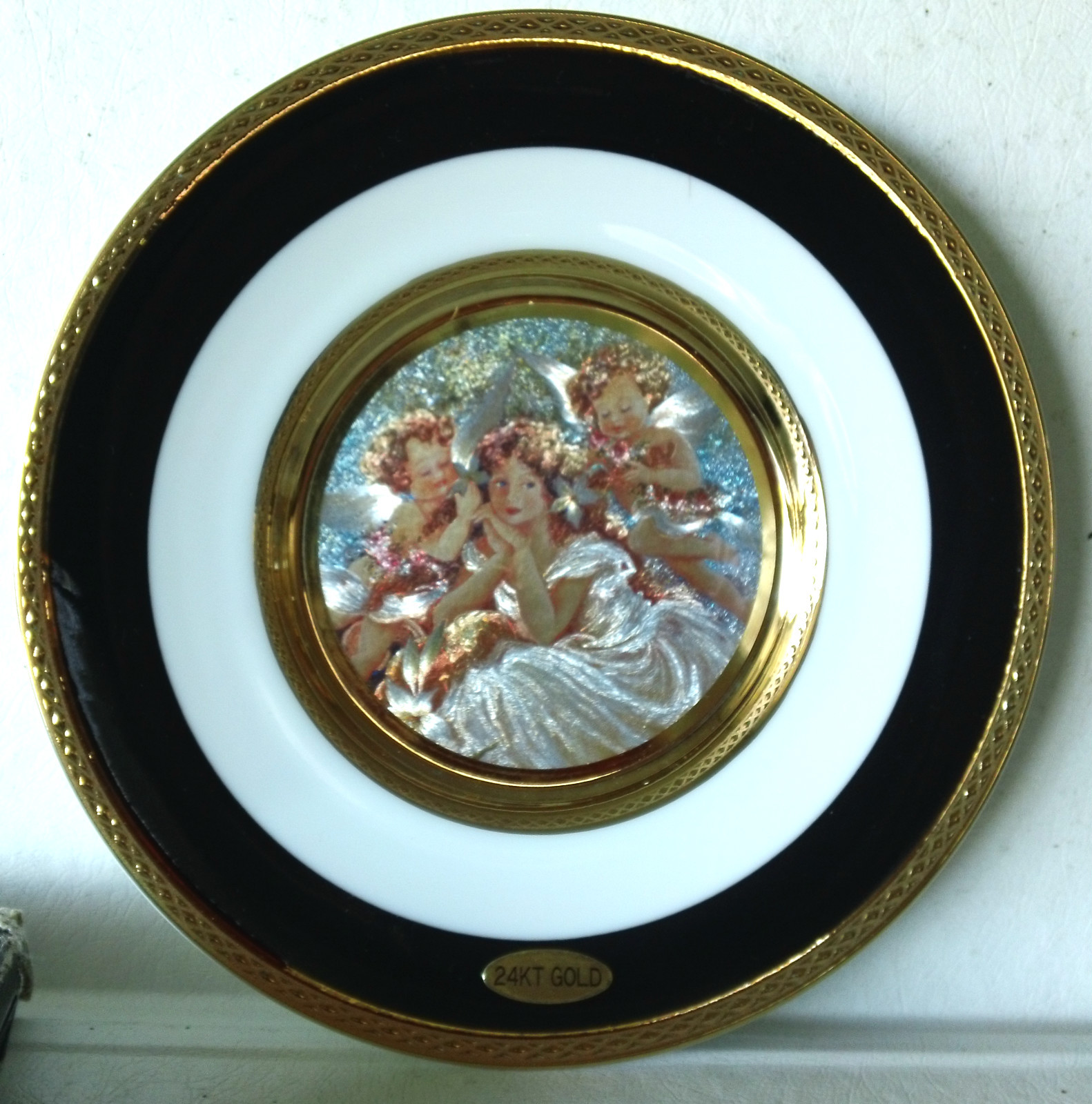 Beautiful 8” Decorator Plate featuring Foiled Cherubs/Angels, 24kt Gold by Dufex