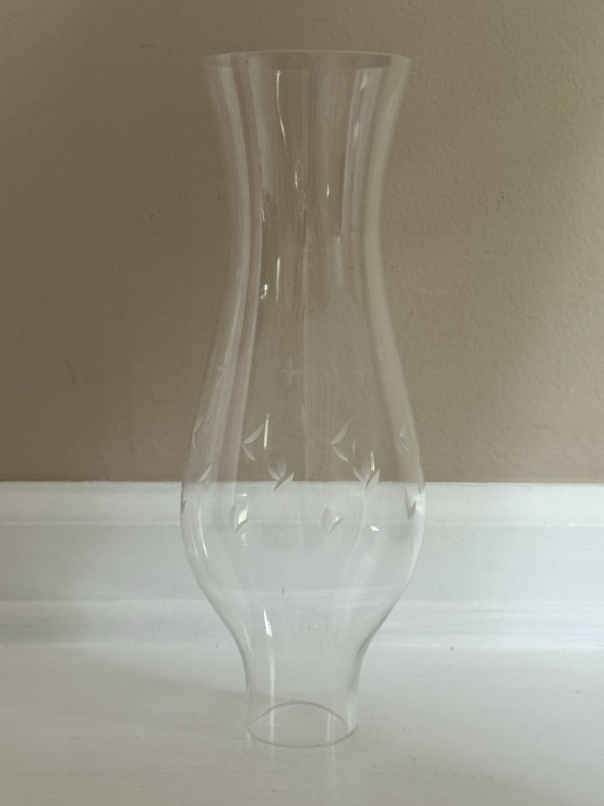 Vintage Etched Glass Hurricane Chimney Shade 9.5” Tall W/1.5” Bottom Fitter 