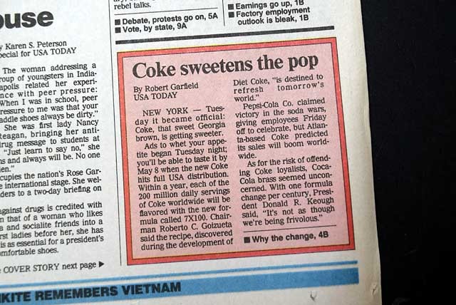 Infamous Coca-Cola Company NEW COKE Recipe Announcement Debacle 1985 Newspaper