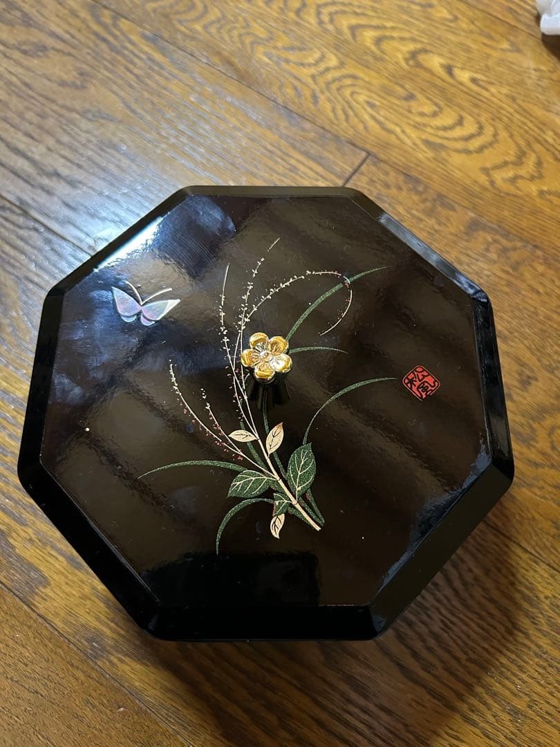Octagonal Lacquerware Confectionery Box Butterfly & Flower Makie Black Ceremonia