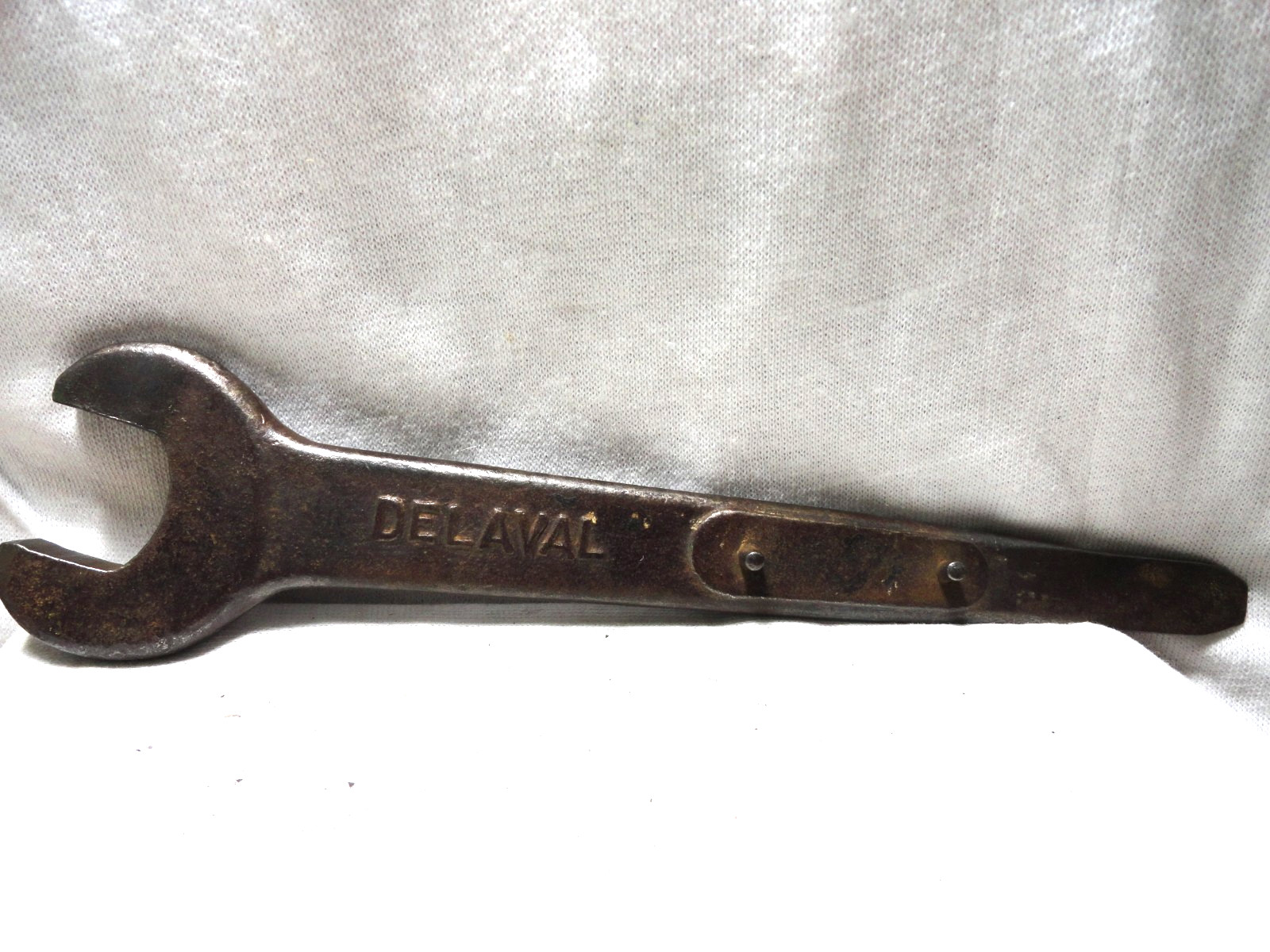DELAVAL VINTAGE SPANNER WRENCH VACCUM MILKING PUMP NICE CONDITION FAST SHIP