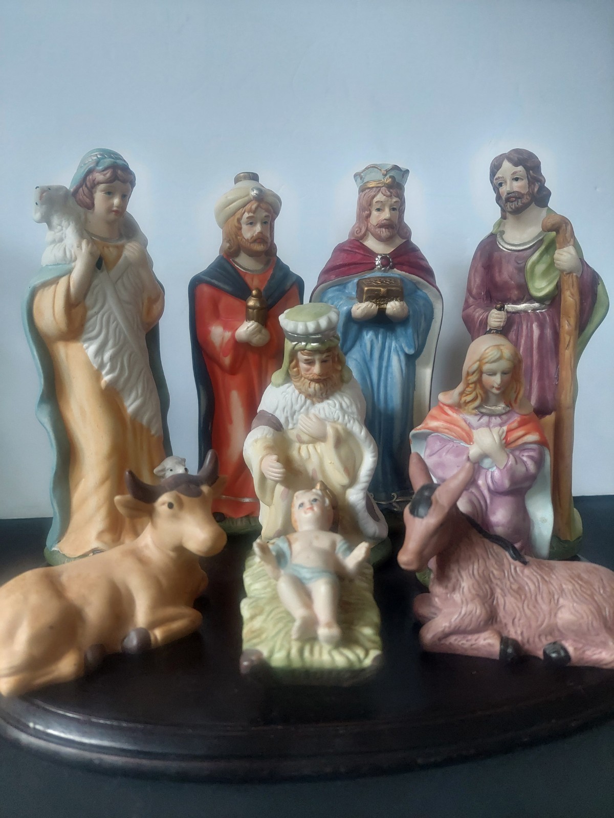 Vintage Ceramic Nativity Christmas Creche 9 Piece Set with Wooden Base