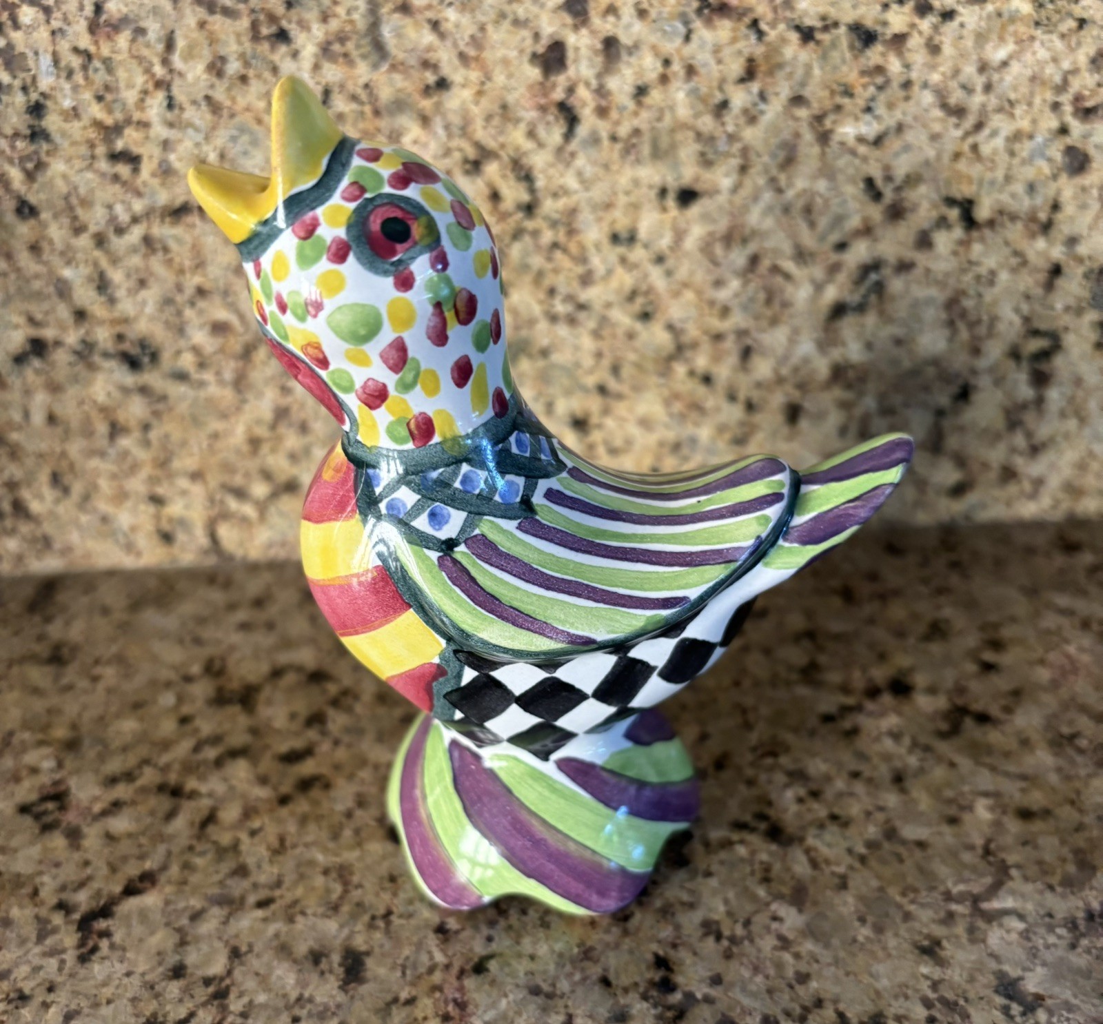 RARE COLLECTIBLE NEW MACKENZIE CHILDS PICCADILLY CERAMIC PIE BIRD FIGURINE 