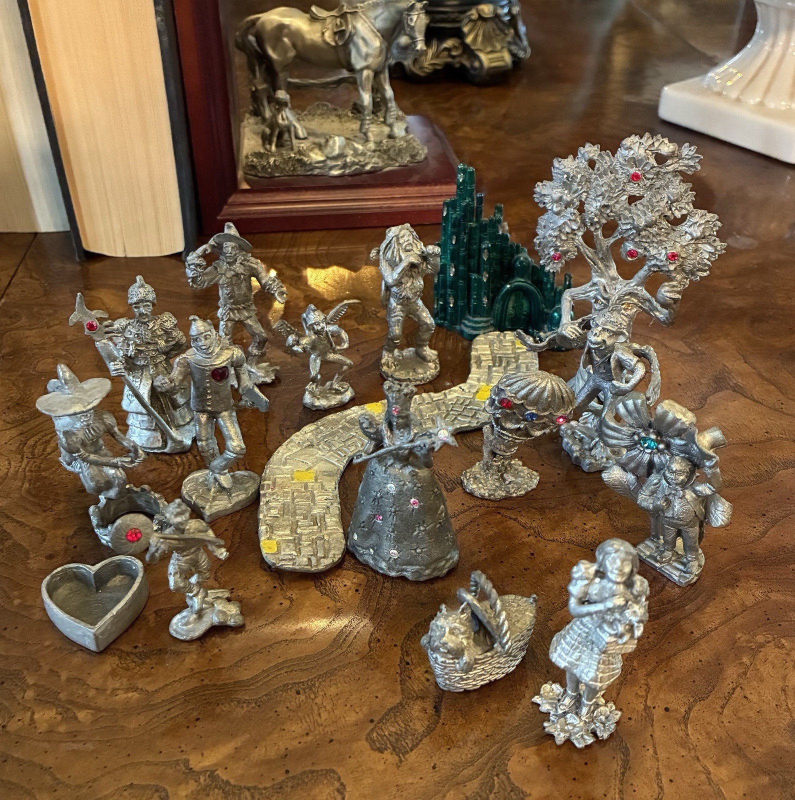 Vintage RARE Wizard of Oz Pewter 1997-98 Comstock Collection 17 Piece Set Vintage RARE Wizard of Oz Pewter 1997-98 Comstock Collection 17 Piece Set