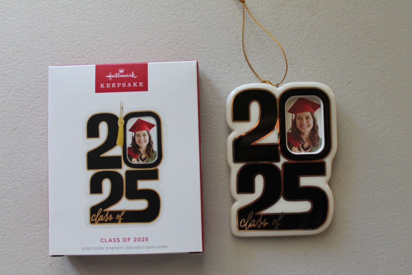 2025 NIB Hallmark Keepsake Ornament Class of 2025 Graduation Photograph Frame