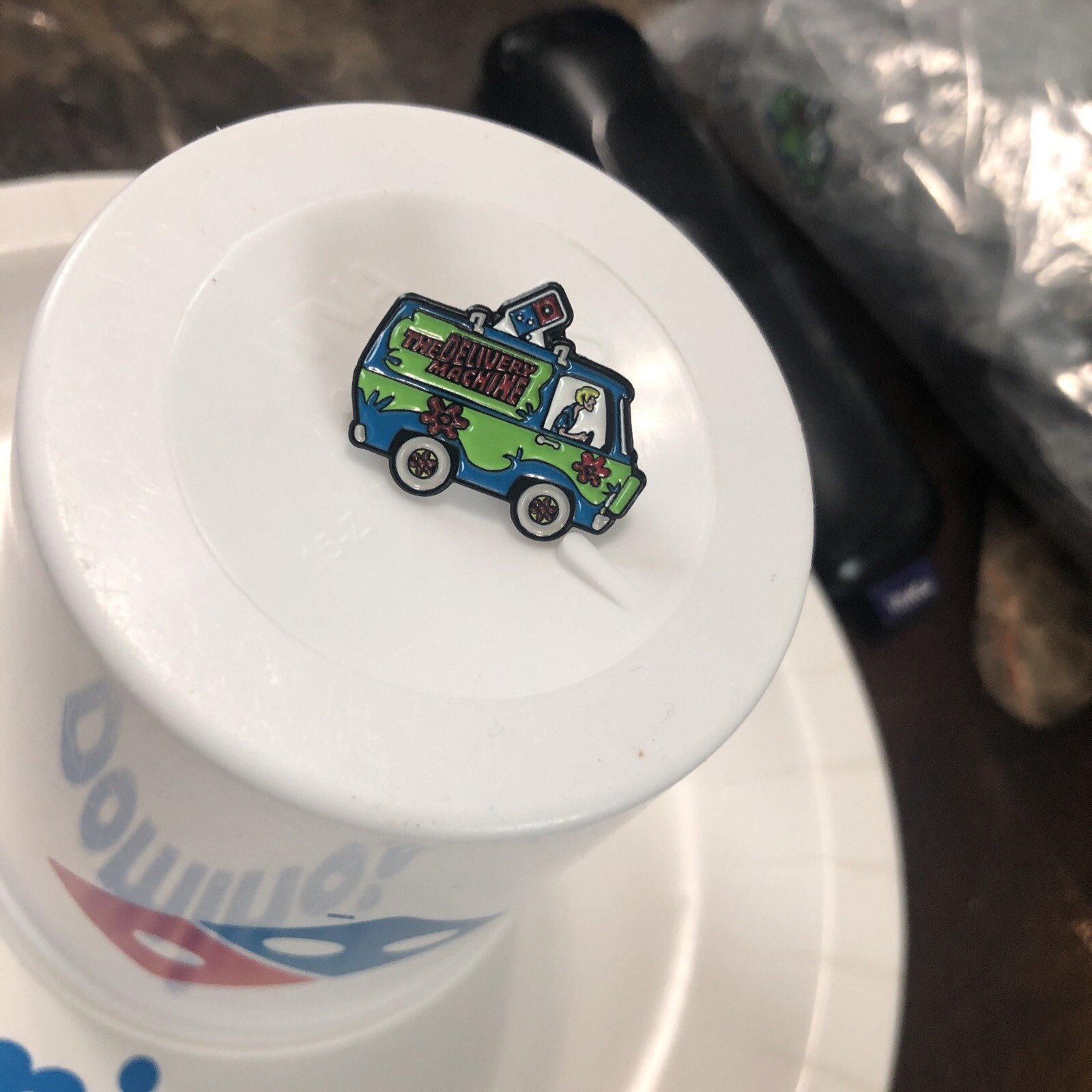 Domino’s 🍕 Pizza- LOOKS LIKE SOMETHING FROM SCOOBY DOO? Domino’s 🍕 Pizza- LOOKS LIKE SOMETHING FROM SCOOBY DOO?