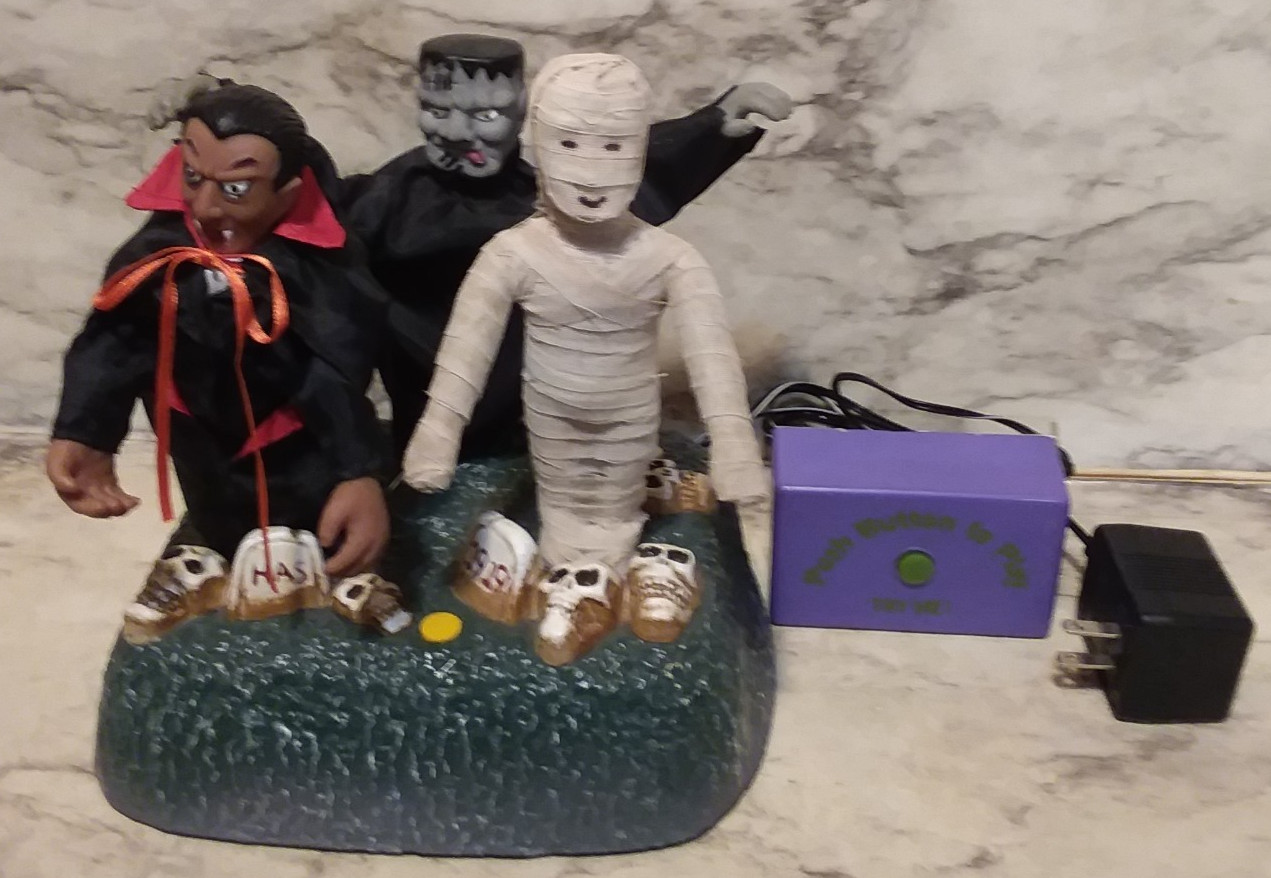 Vntg 1997 Gemmy MONSTER MASH Halloween Trio Animatronic Music & Dance - Works