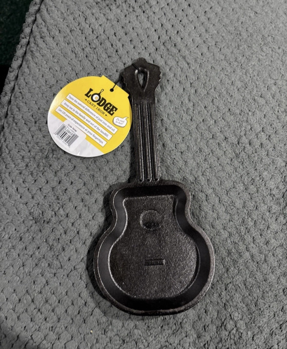 The Lodge Seasoned Cast Iron 5in Skillet Cracker Barrel Style New
