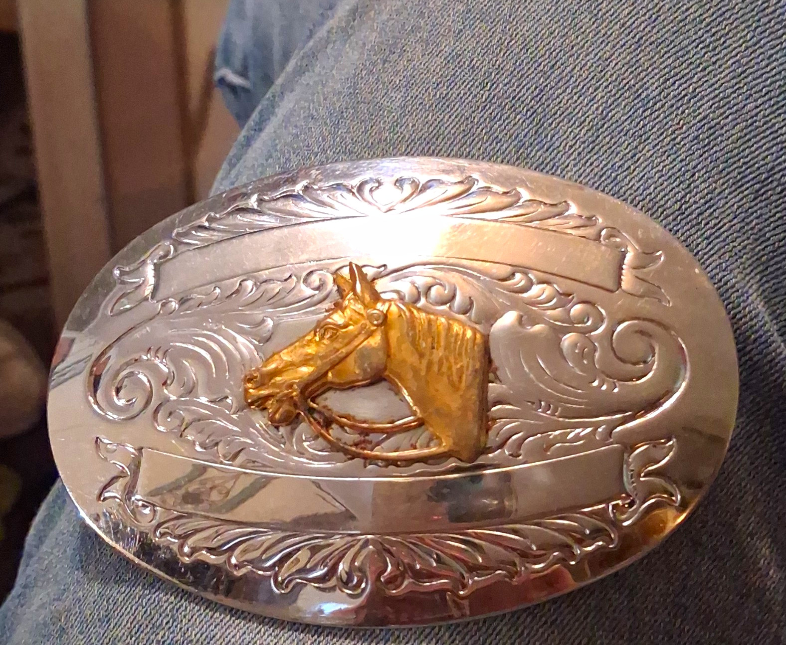 Oval Western Americana Belt Buckle, Engraved Horse Head Relief Design