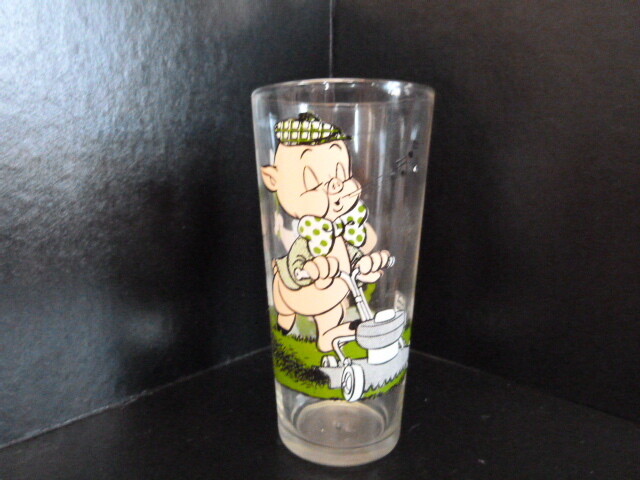 Pepsi Cola Warner Brothers Petunia & Porky Pig Glass Tumbler Vintage 1976