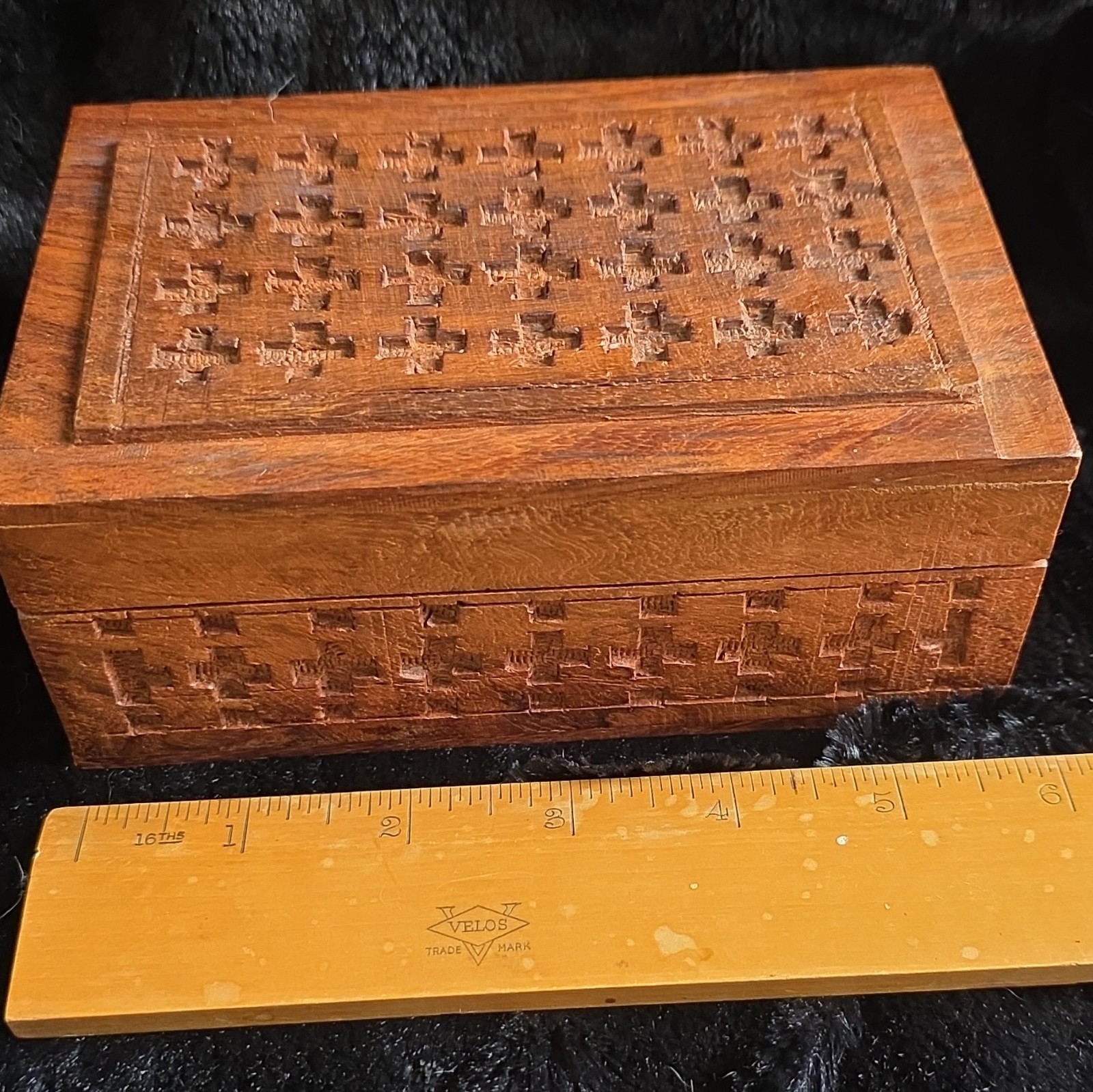 Beautiful Vintage Indian Wooden Carved Trinket Jewellery Box BNWOT NOS Gift Etc