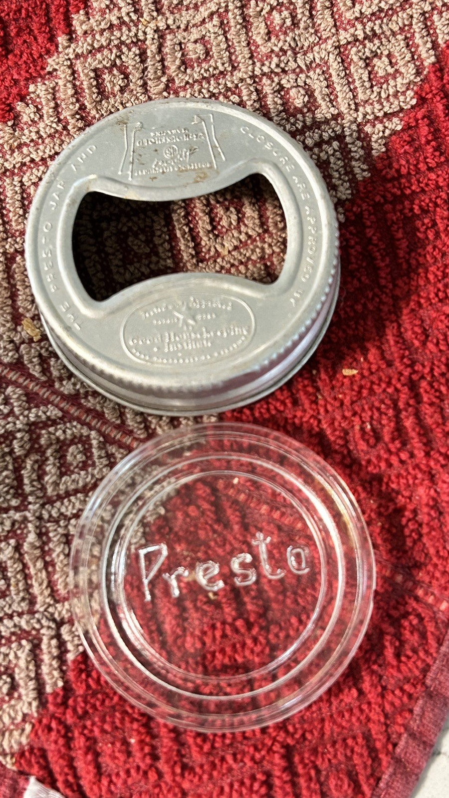 CLEAR PRESTO WIDE MOUTH PINT CANNING JAR MARKED GLASS TOP Insert CLEAR PRESTO WIDE MOUTH PINT CANNING JAR MARKED GLASS TOP Insert