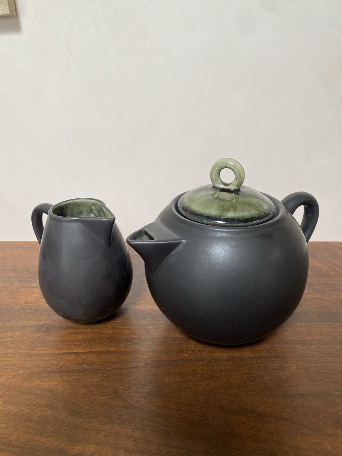 Jars France Tourron  Vert Green Tea Pot And Creamer