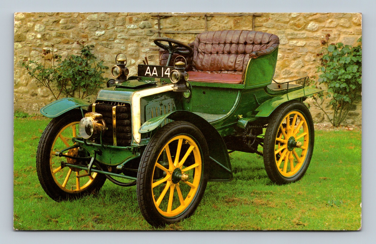 1903 7H.P. Panhard-Levassor automobile green body yellow wheels postcard