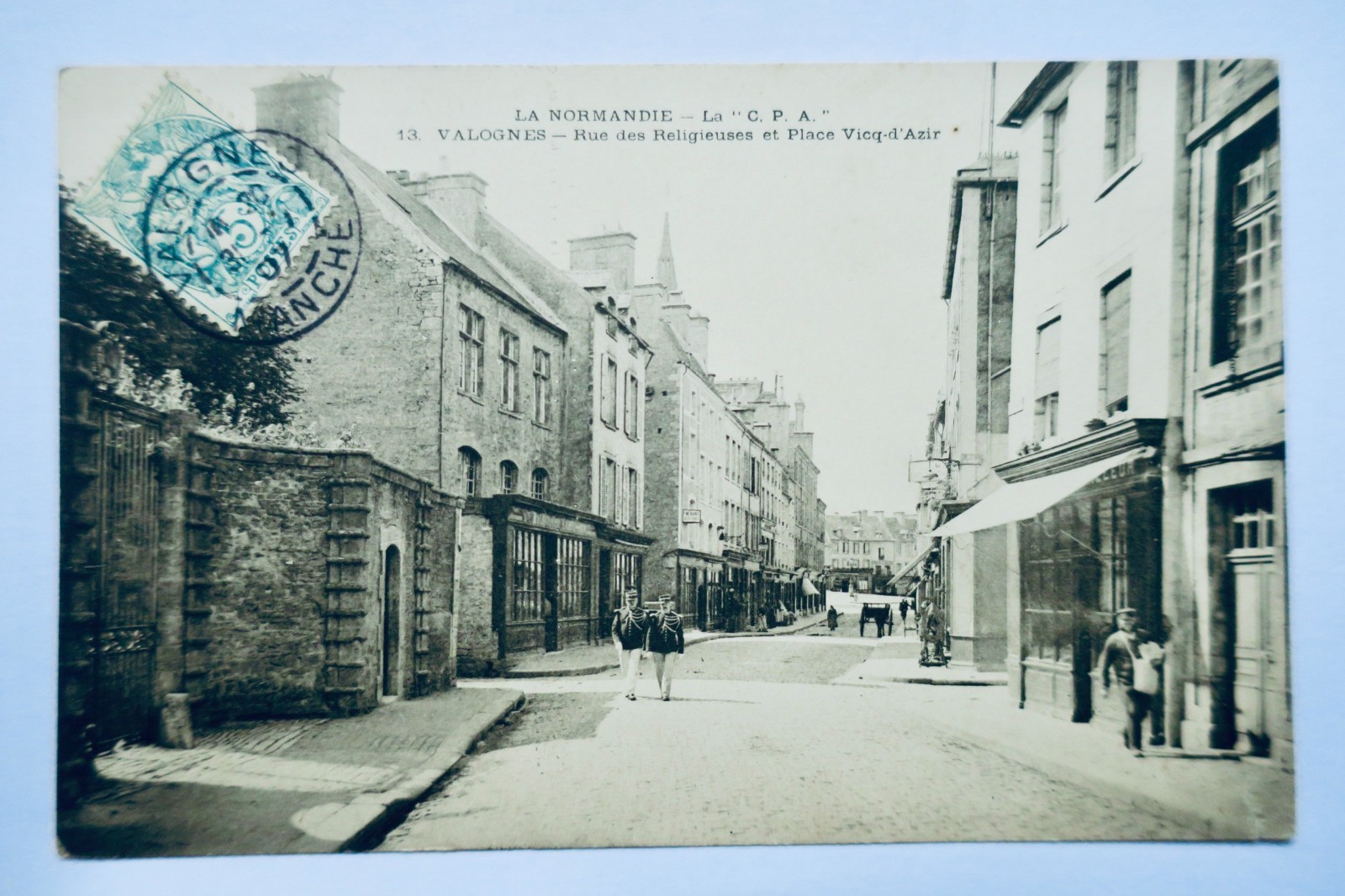 Valognes MANCHE 50 rue des religieuse gendarmes