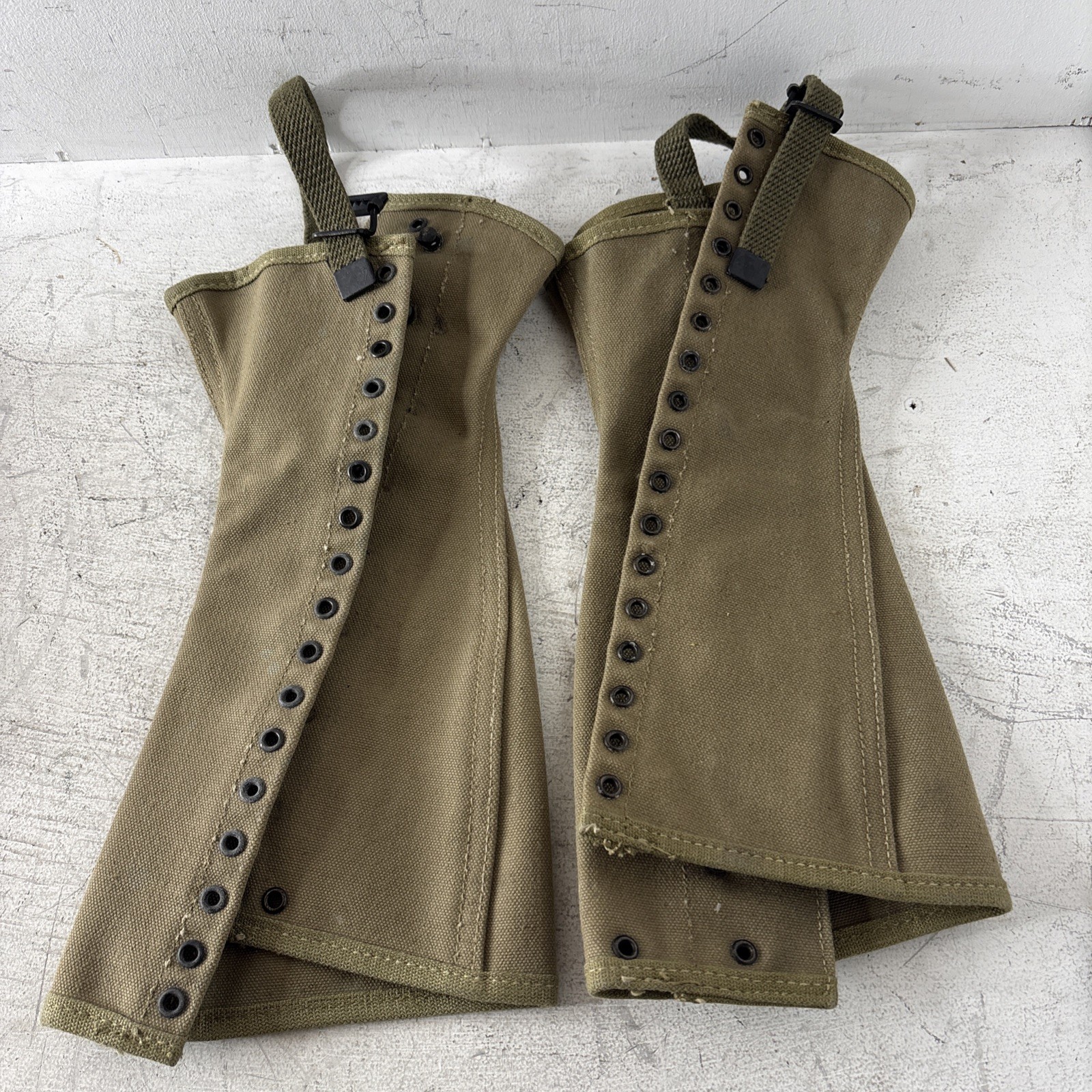 WWII 1943 US Issued Canvas Leggins