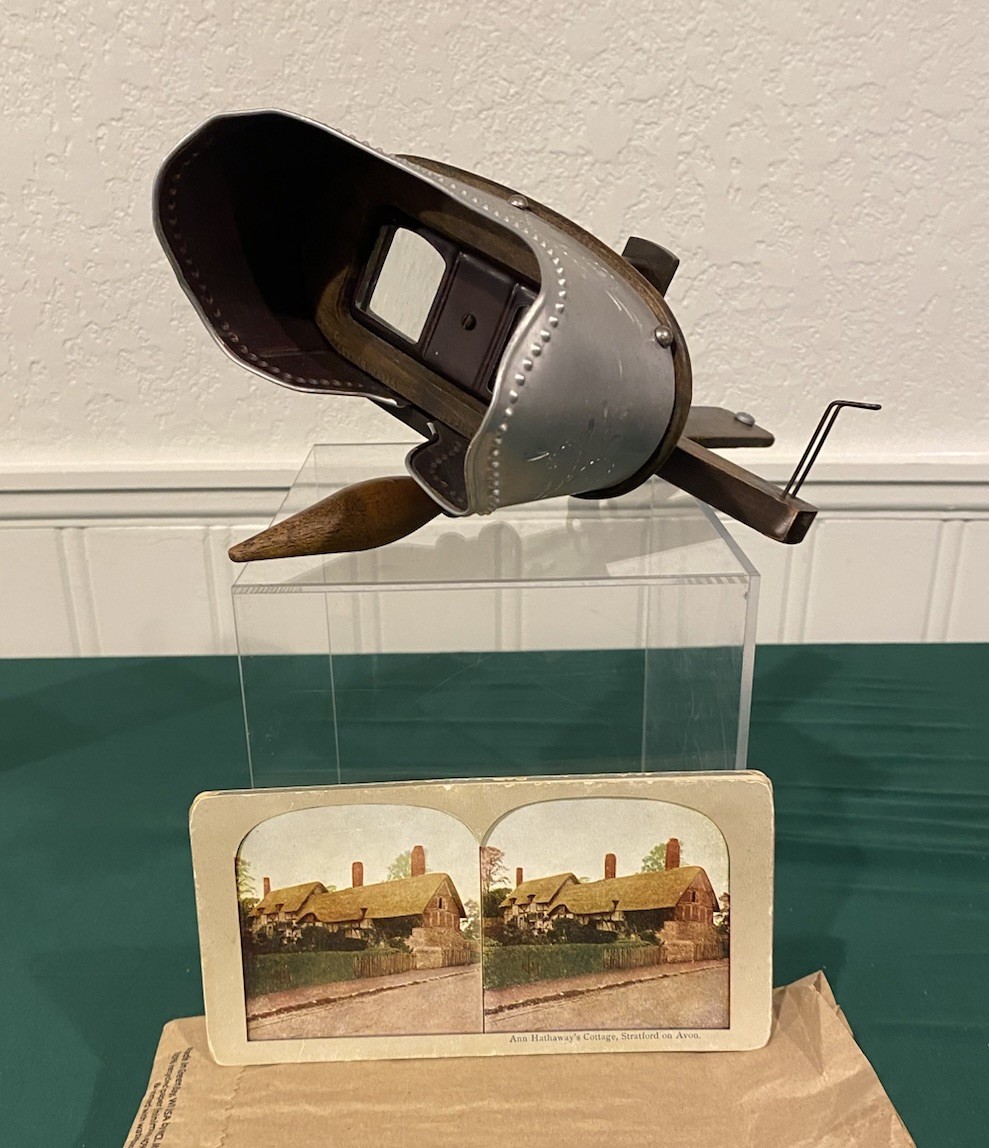 Antique Keystone Monarch Stereoscope Viewer Stereoview 6 All Color Cards Handle