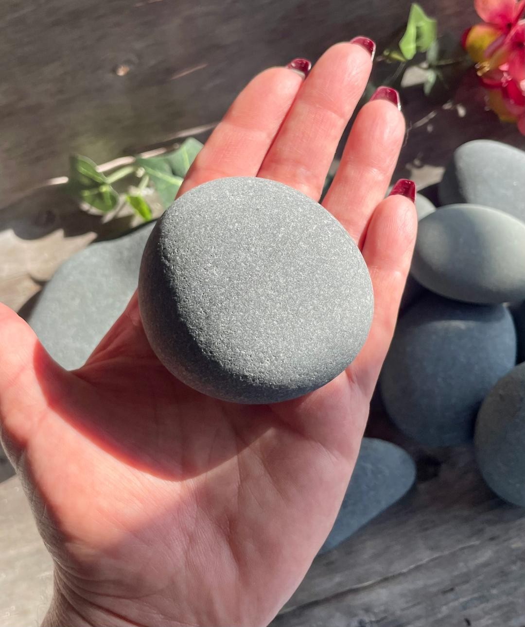 Natural Basalt Stone Rocks, 2