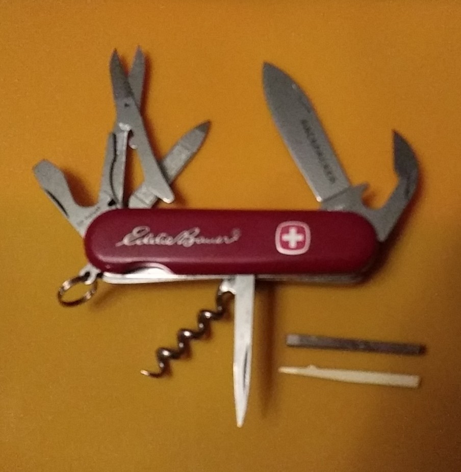Wenger ALPINE BACKPACKER 85mm Locking Blade SAK - 🇨🇭 - 