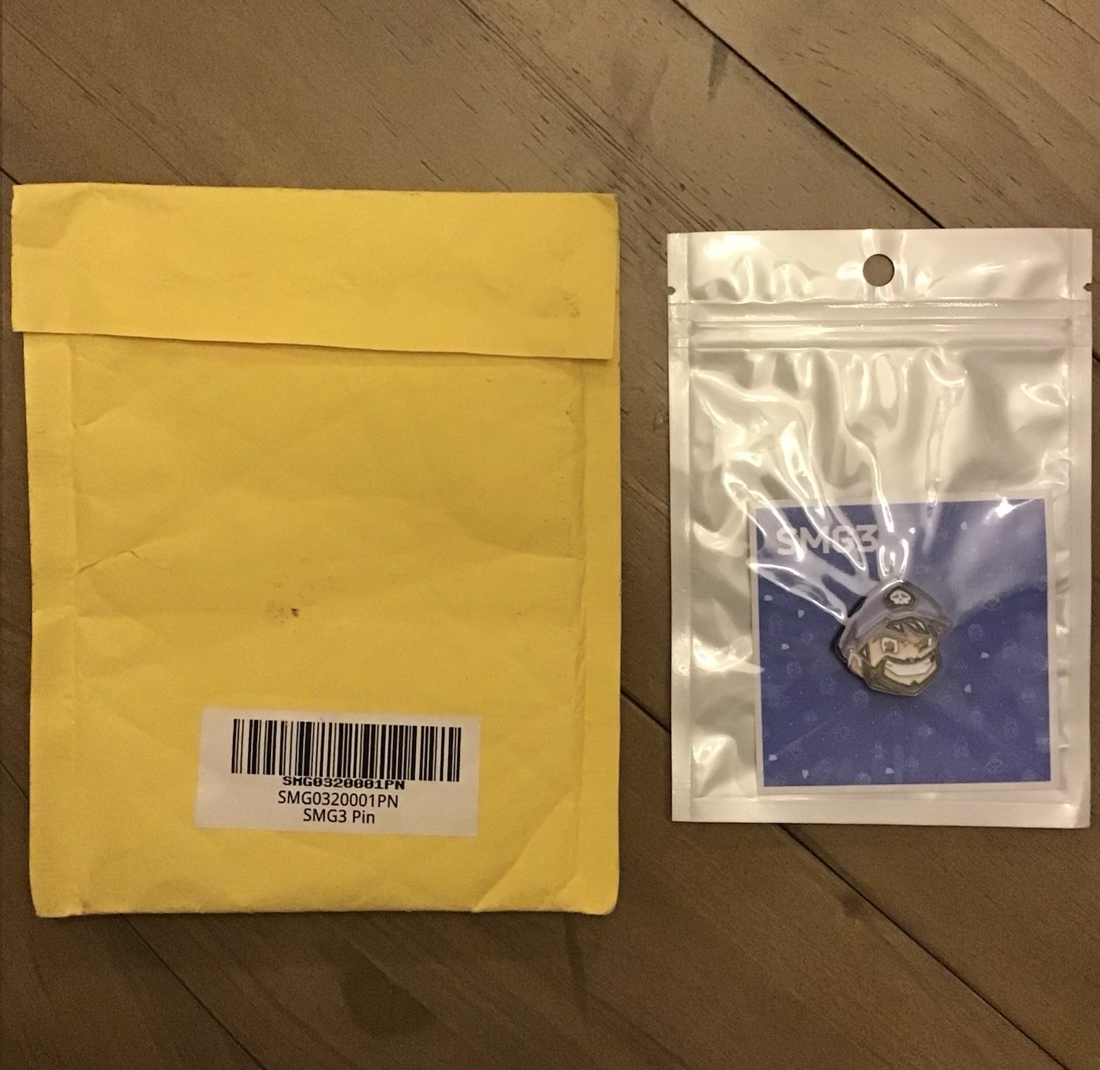 SMG3 Pin - SMG4 Official Merch - Brand New Sealed - Sold Out SMG3 Pin - SMG4 Official Merch - Brand New Sealed - Sold Out