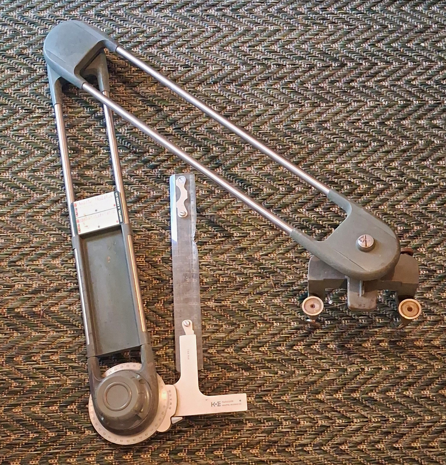 Vintage K&E Paragon Drafting Machine Arm w/ Table Clamp Bracket & Scale Chucks