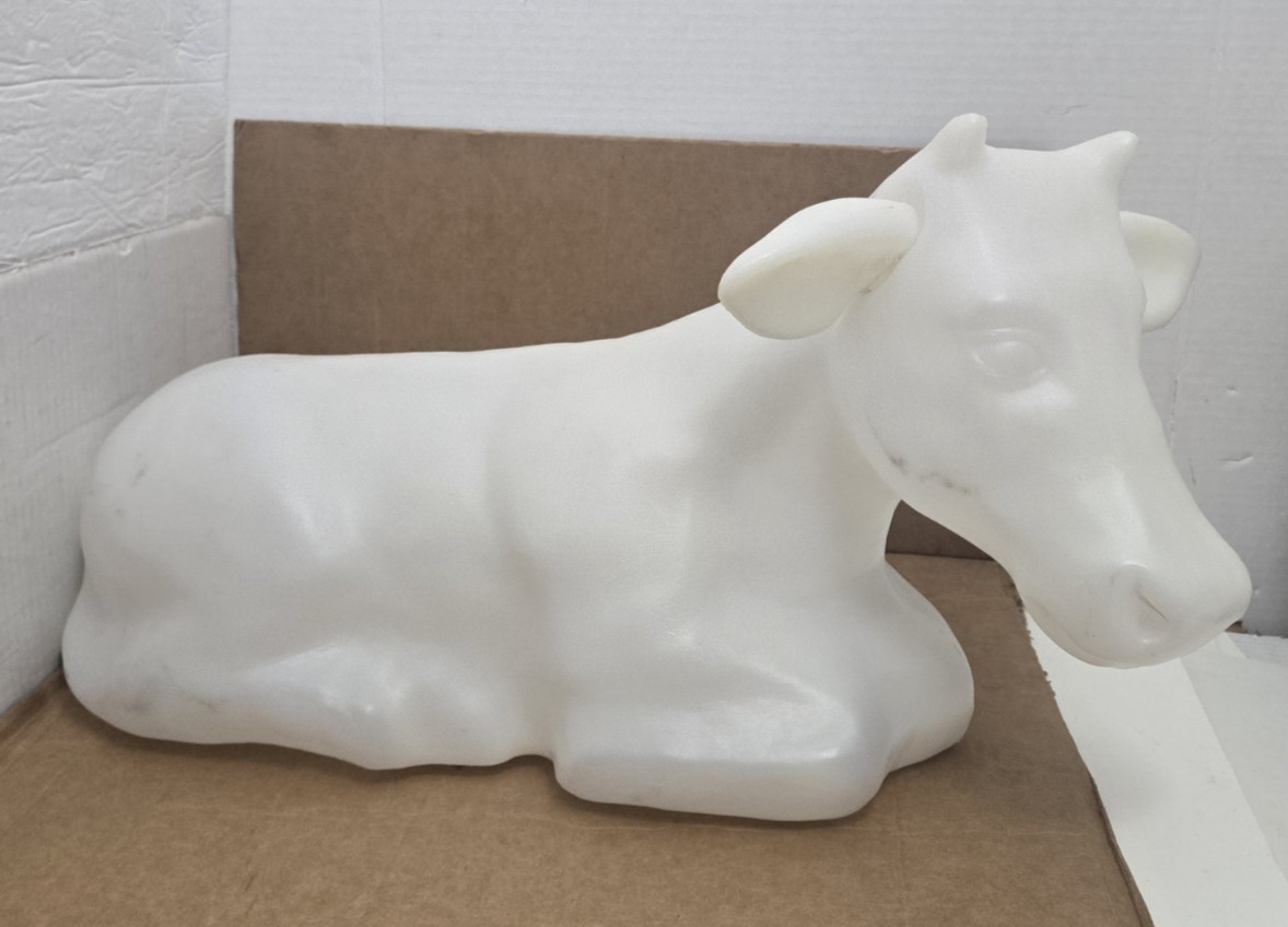Vtg Blow Mold White Pearl Lighted Nativity Cow General Foam Plastics Christmas