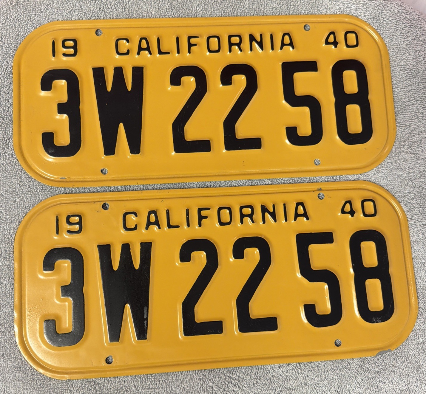 Vintage 1940 California License Plate Set