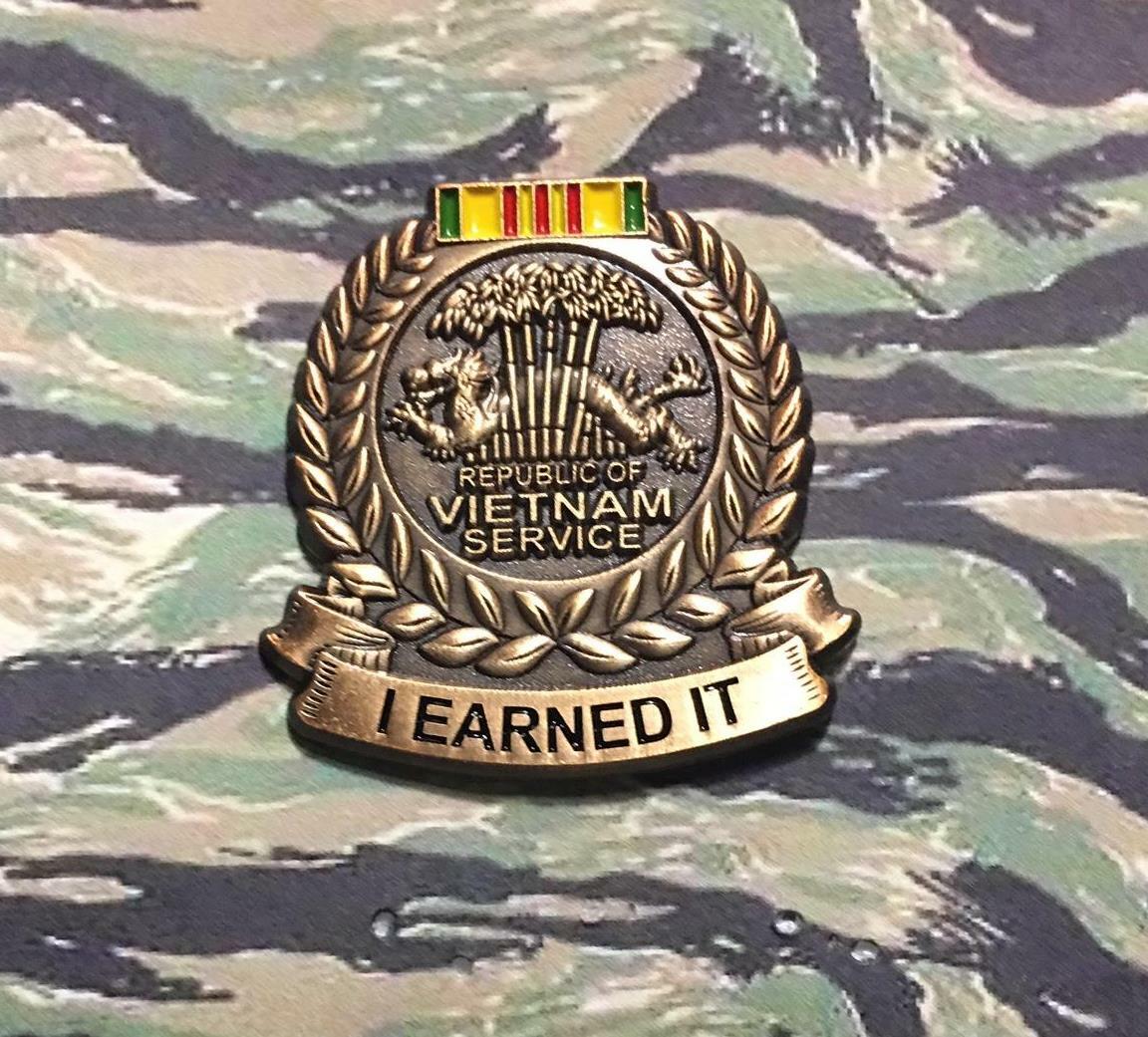 VIETNAM SERVICE MEDAL RIBBON LAPEL PIN...ARMY MARINES NAVY AIR FORCE COAST GUARD VIETNAM SERVICE MEDAL RIBBON LAPEL PIN...ARMY MARINES NAVY AIR FORCE COAST GUARD